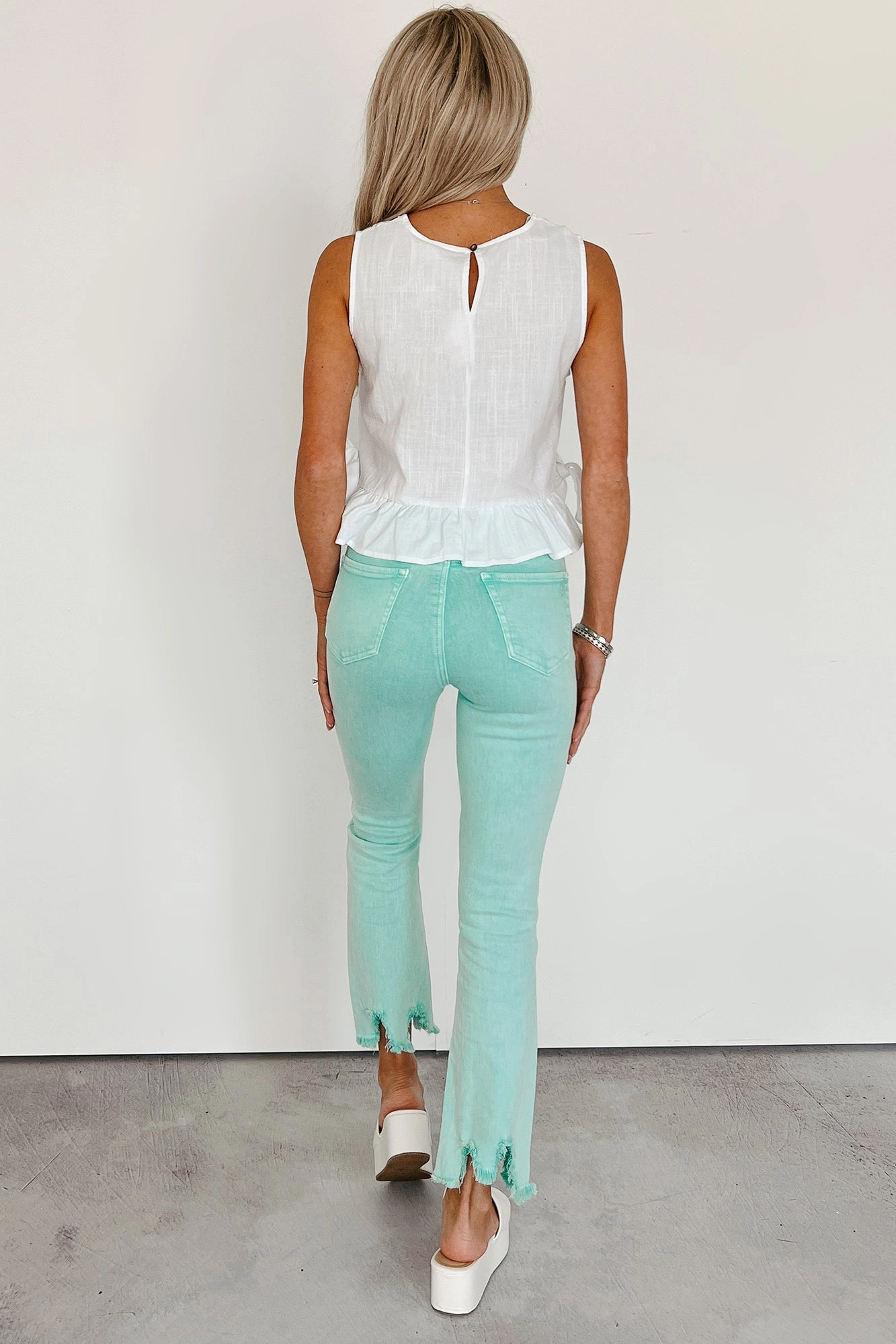 HighDurabilityWeave NeutralPalette A Cup Of Quiet Sleeveless Ruffle Tie Top (White)