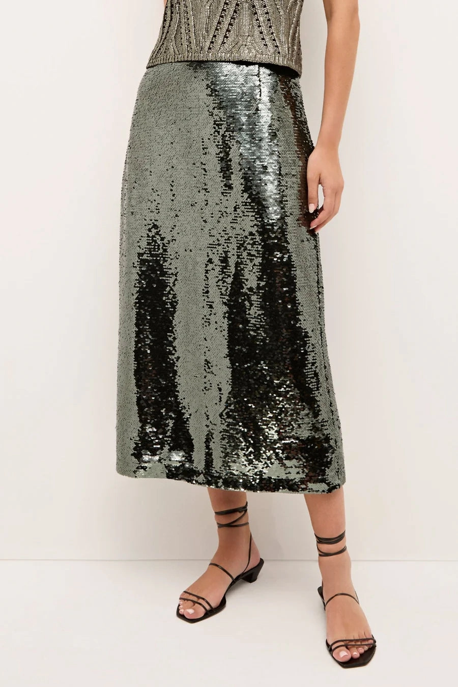 Wray Skirt Rosin Non Restrictive Fit