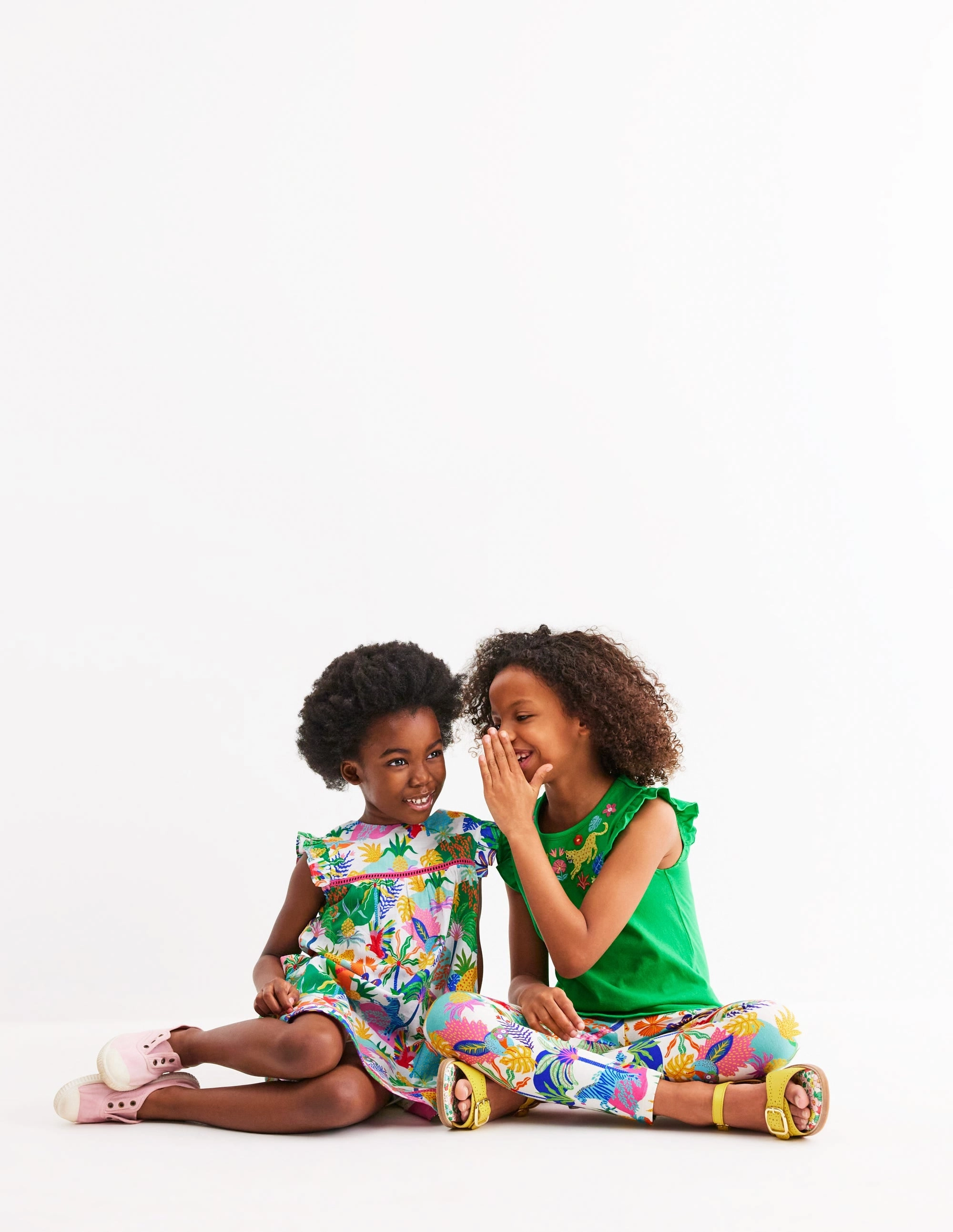 Ergonomic Cut Active Look Frill Sleeve Tunic Set-Sapling Green Embroidery