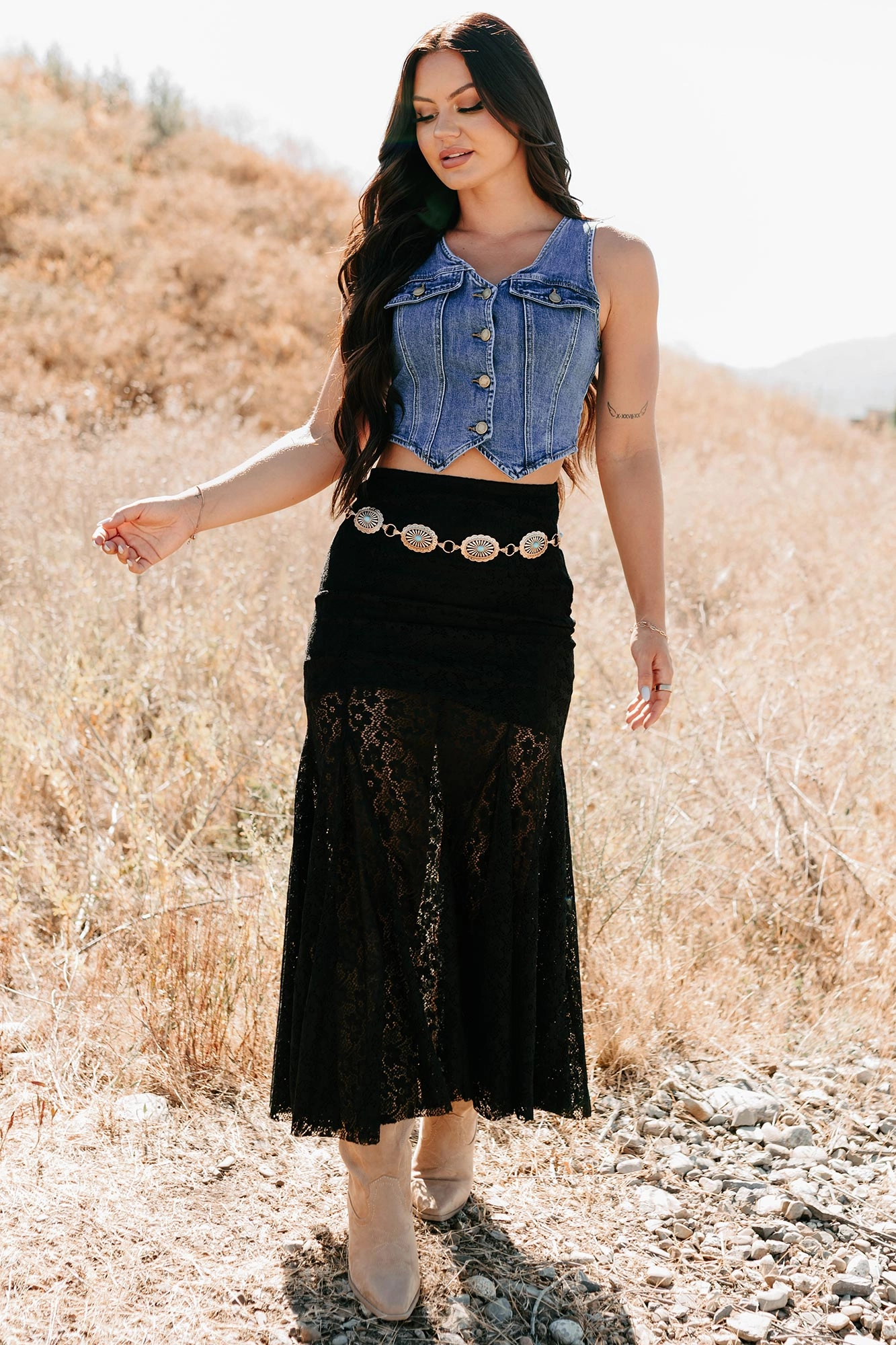 No Frills Fit Hidden Zip Pockets Hard Launch Love Floral Lace Maxi Skirt (Black)