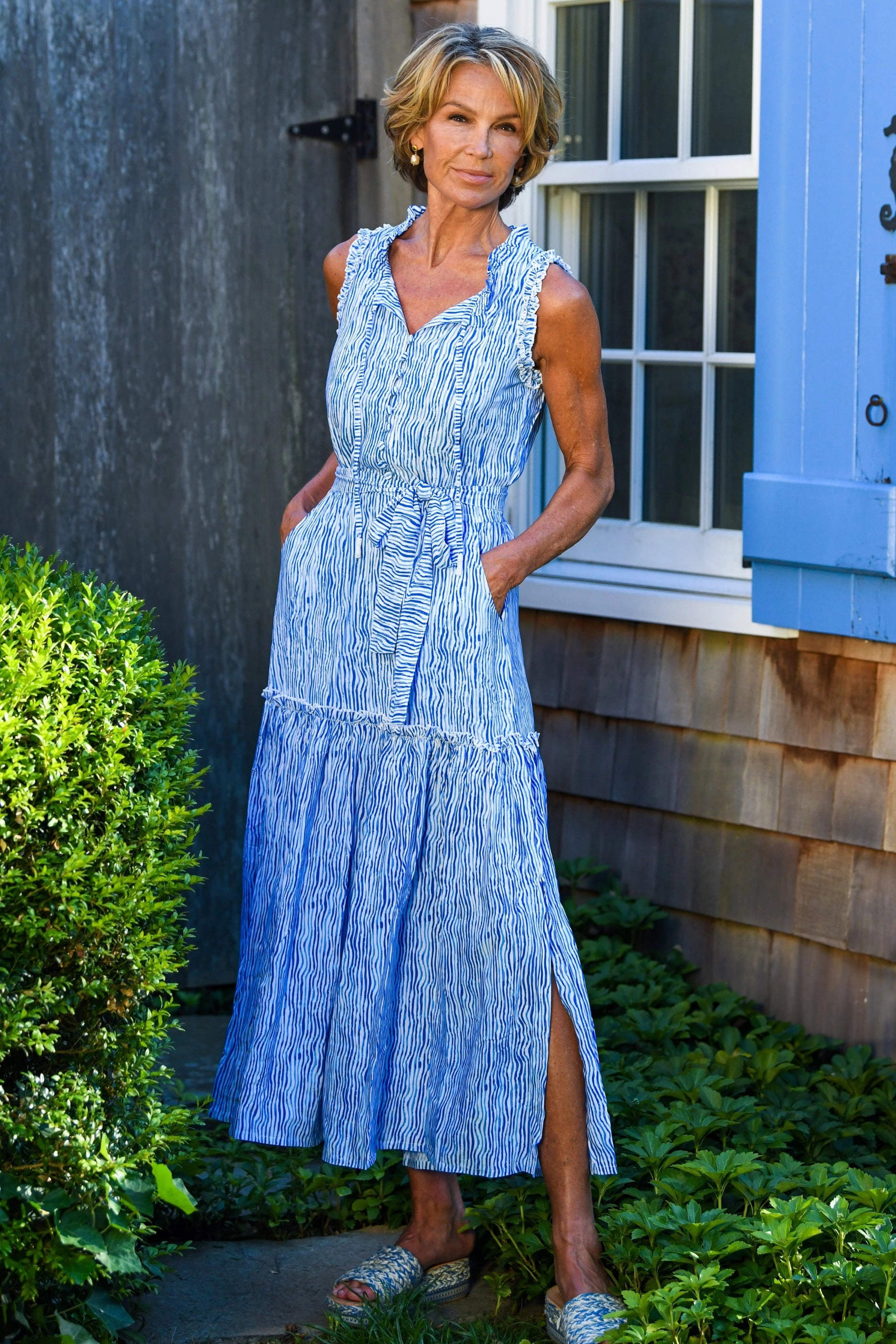 Photo Bright Work Vibes Alexis Dress / Blue Wave