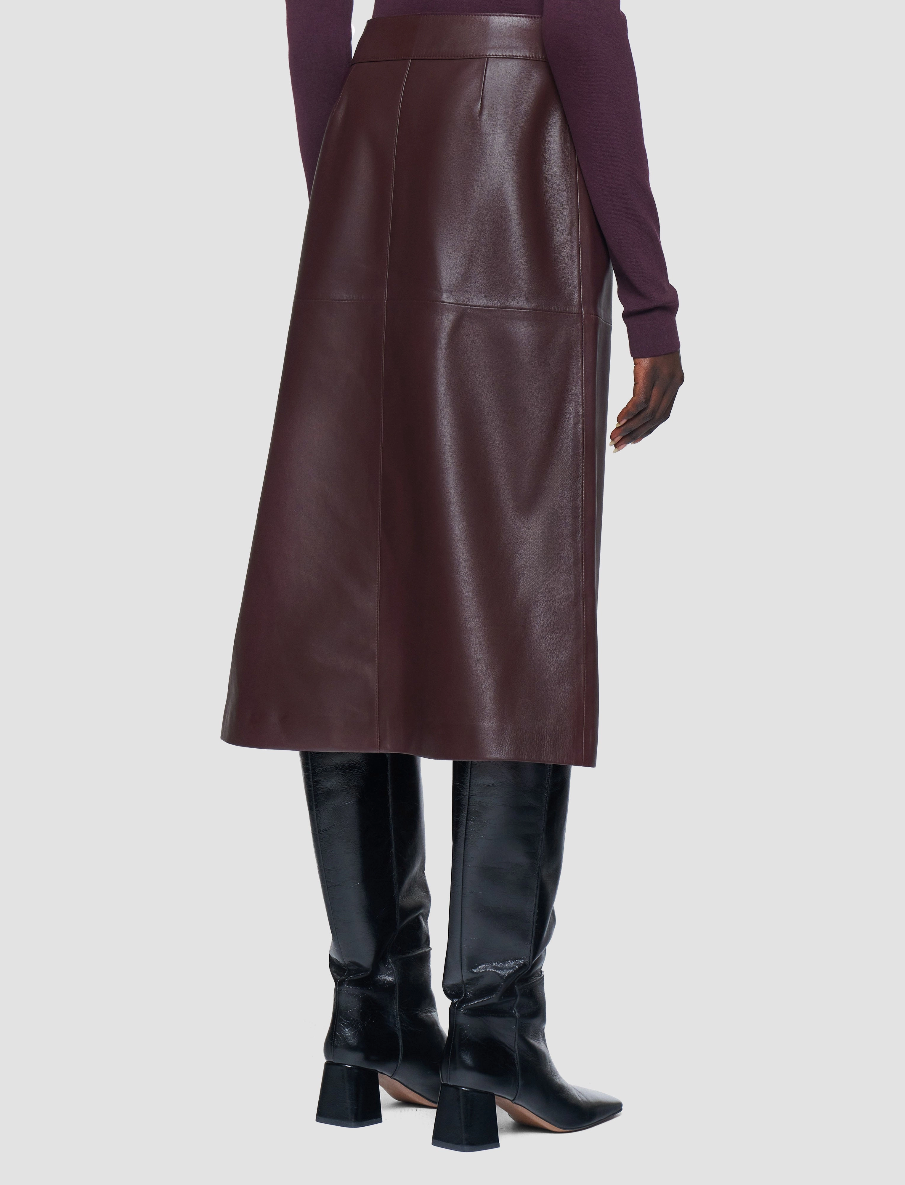 Svres Nappa Leather Skirt Soft Lines