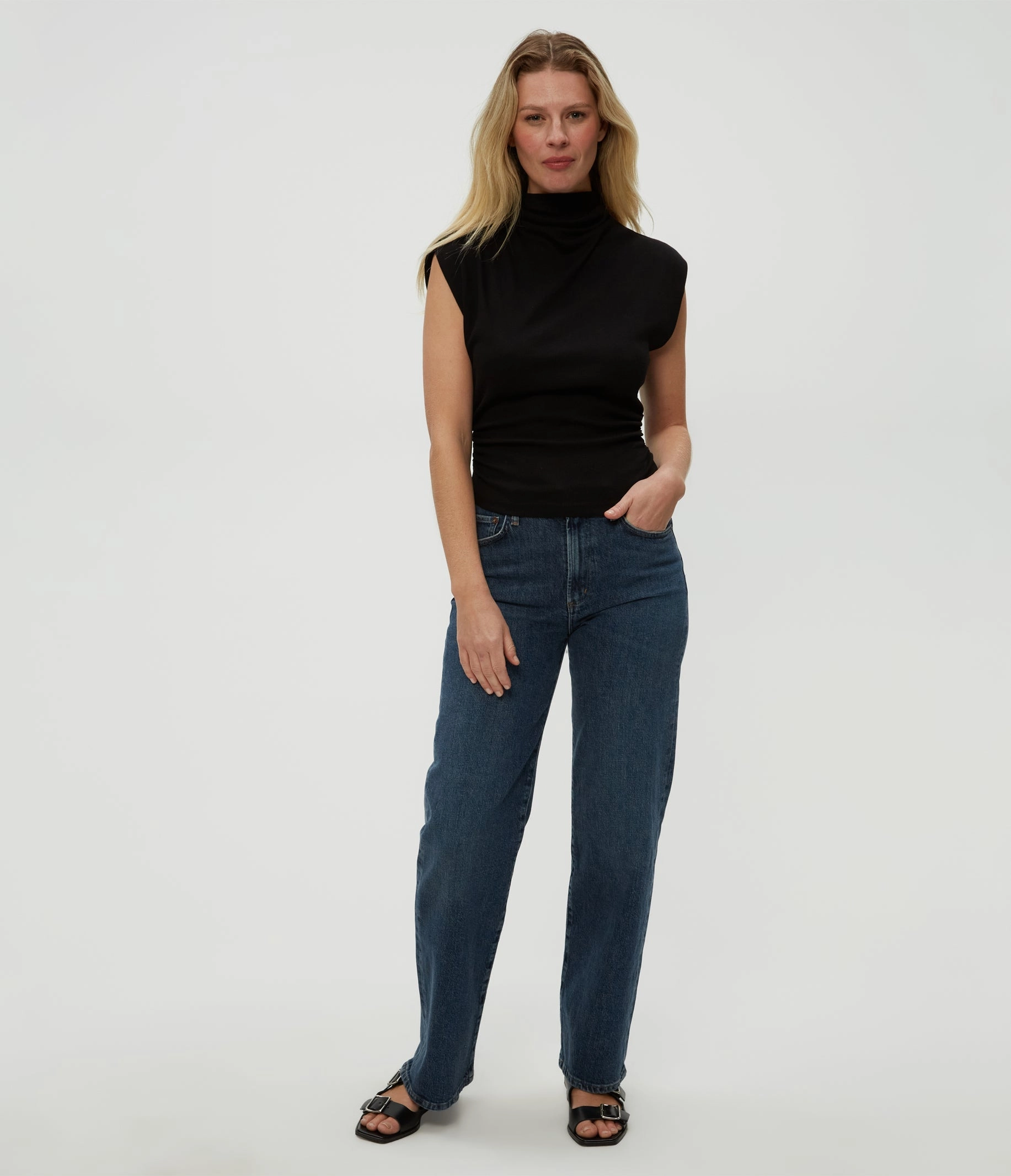 Anti Pilling Fabric FlexibleNeckline AMARA TEE