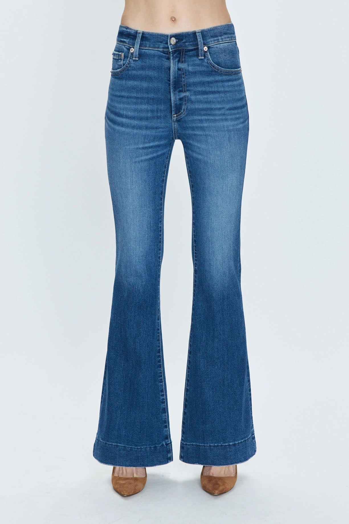 KINSLEY FLARE Sleek Design