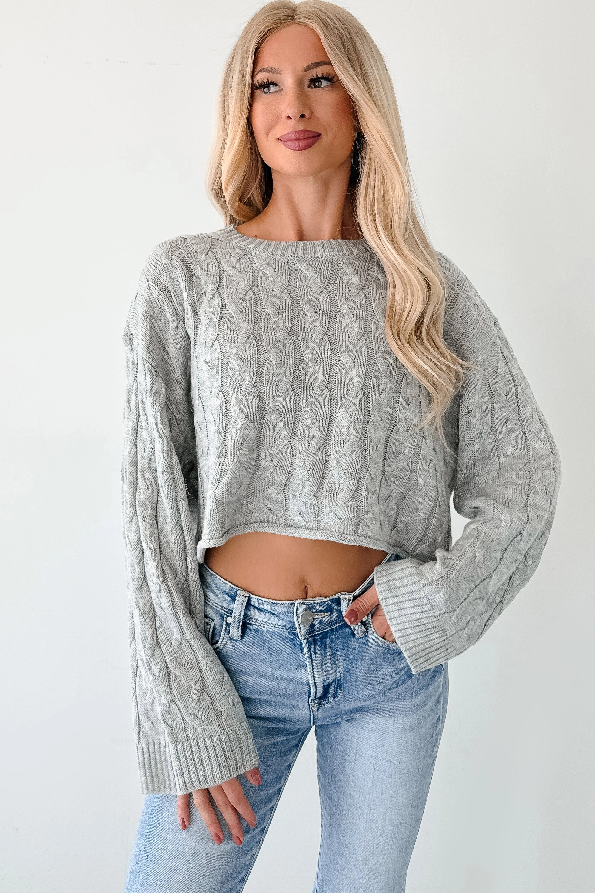 Stretchable Knit Time For Me Cable Knit Crop Sweater (Silver Grey)