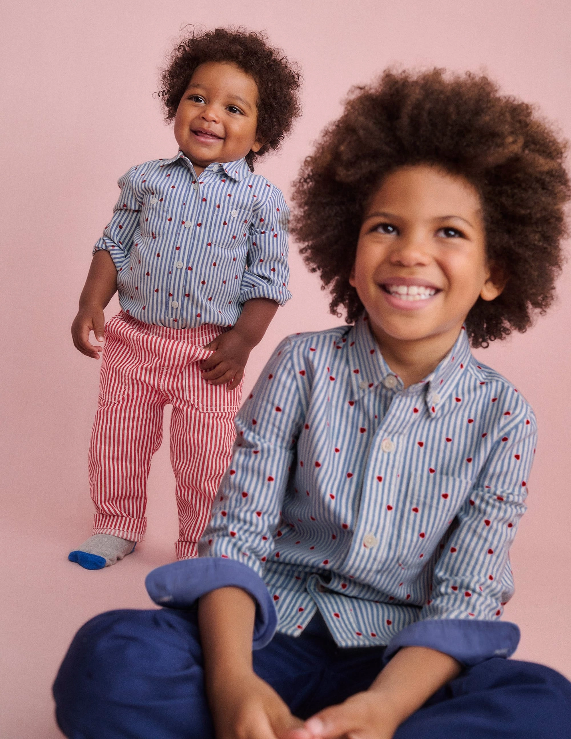 Ergonomic Fit Design FrenchTerryTexture Woven Shirt Body-Ticking Confetti Heart