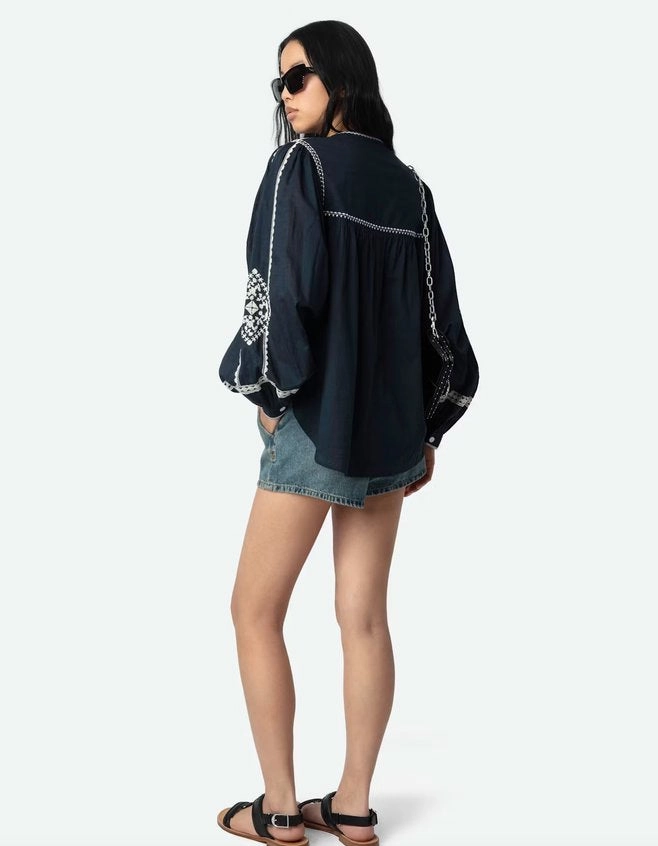 Non Restrictive Cut Tigy Blouse Encre