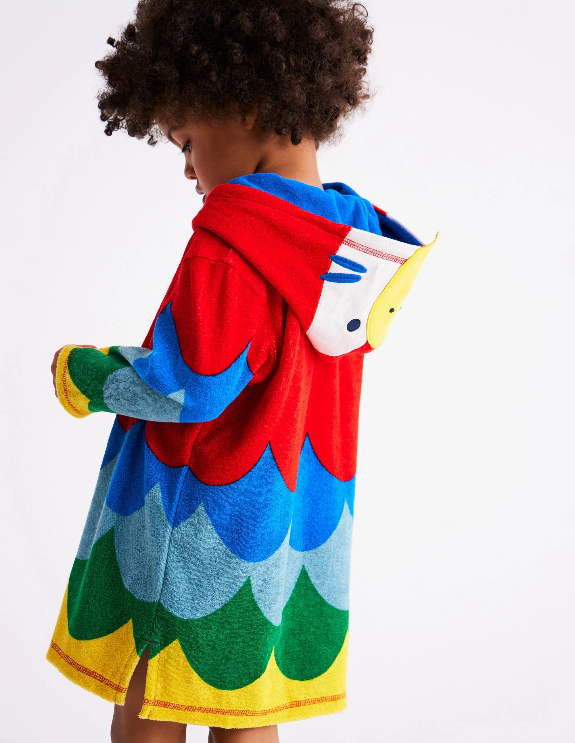 Mold Resistant Padding Appliqu Towelling Throw-on-Multi Rainbow Parrot