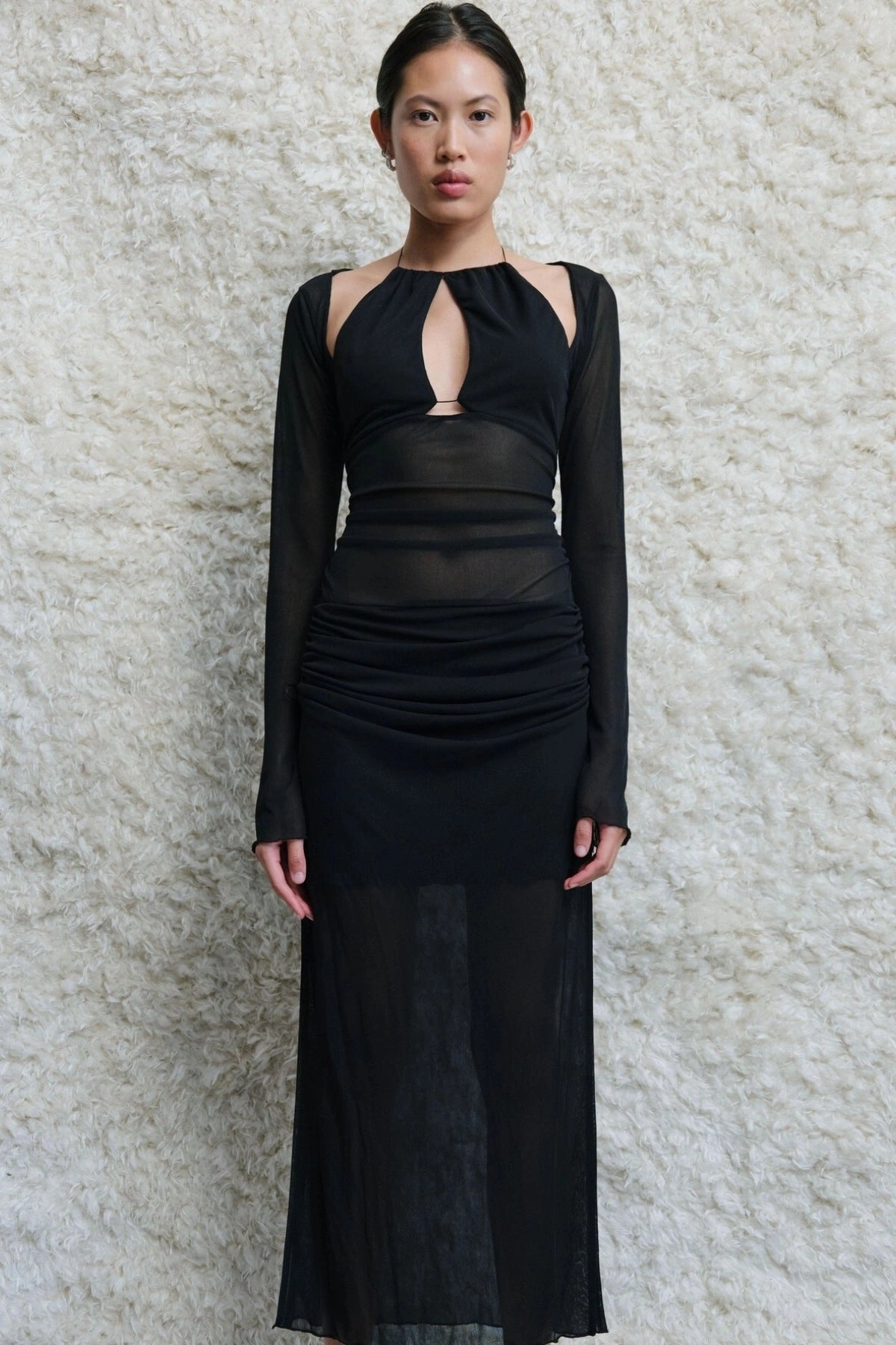 Ari Cutaway Dress Black travel mode