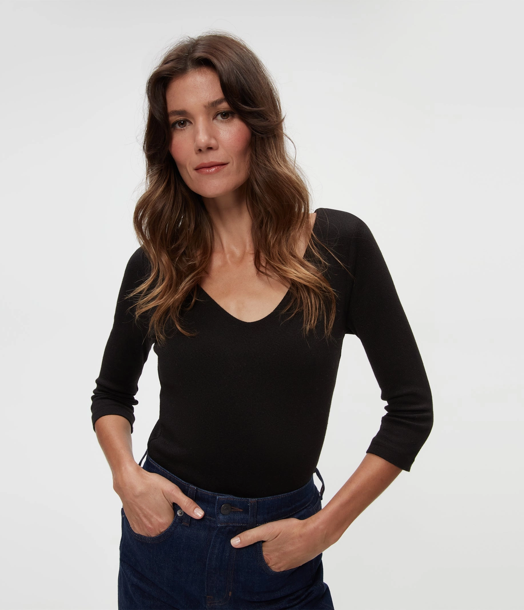 ANGELINA SHINE VNECK TEE Ribbed Knit Fabric ErgonomicSleeves