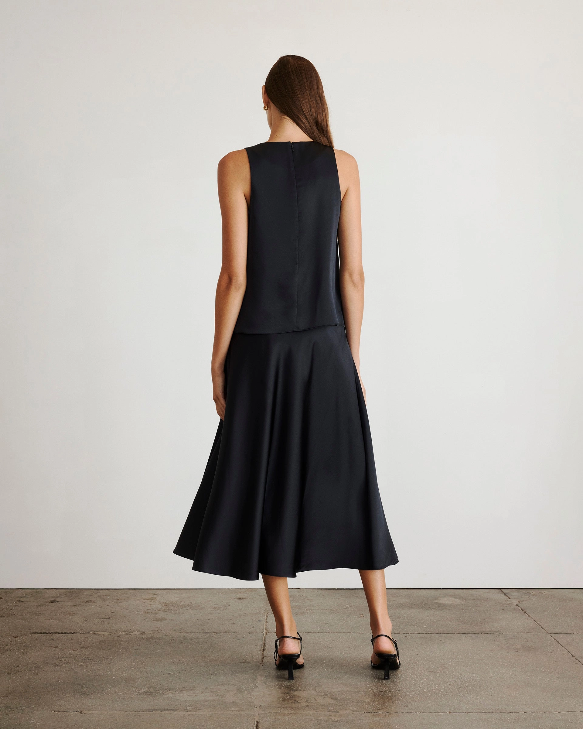 Beth Skirt Sporty Vibe Dressy look