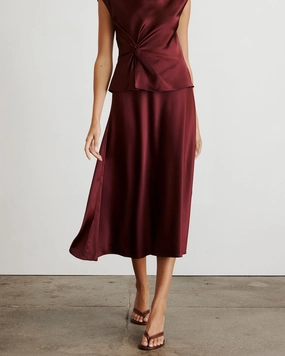 Beth Skirt Flexible Gusset Design