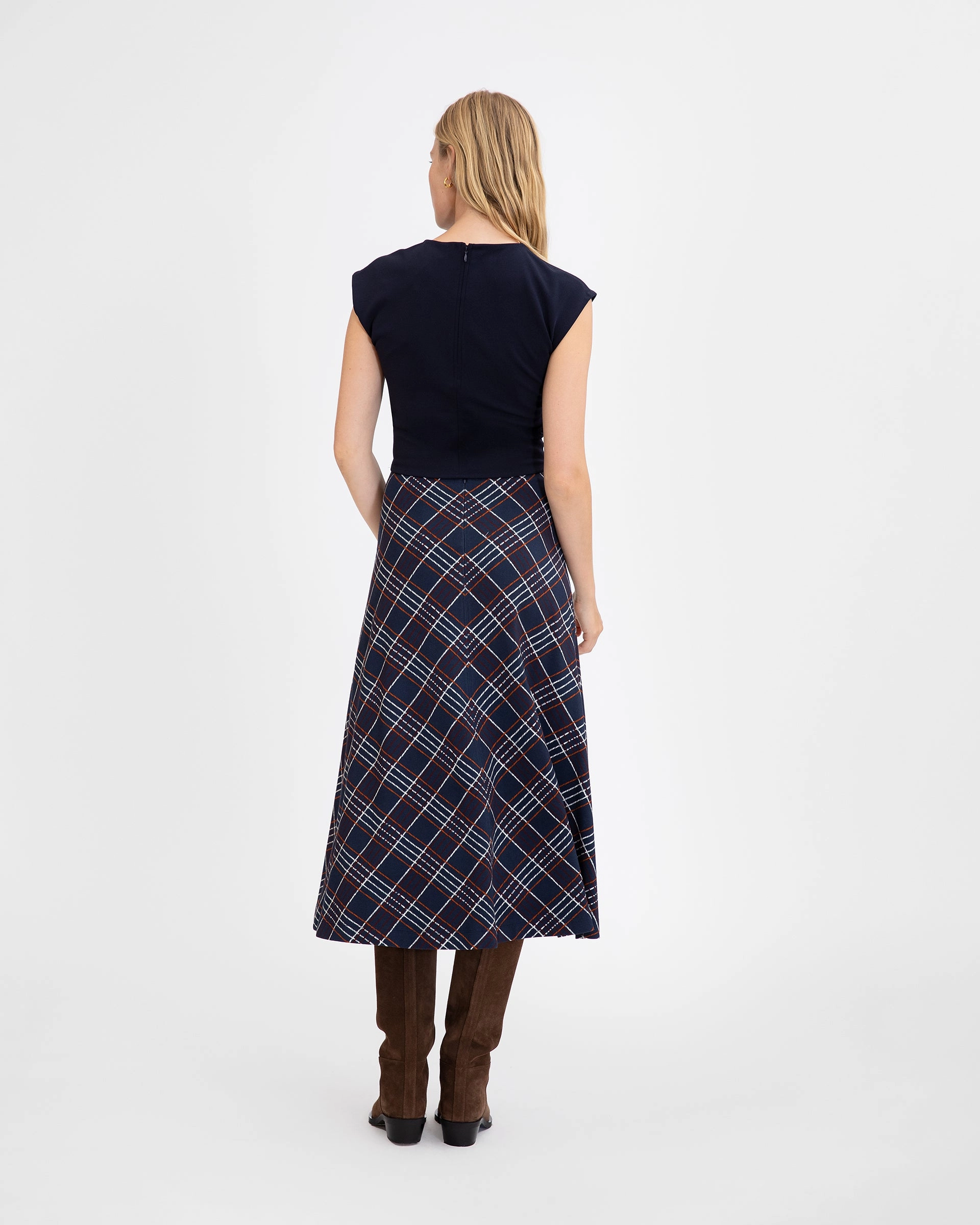 Betty Top Tear Resistant Fiber Blend Multipurpose Design