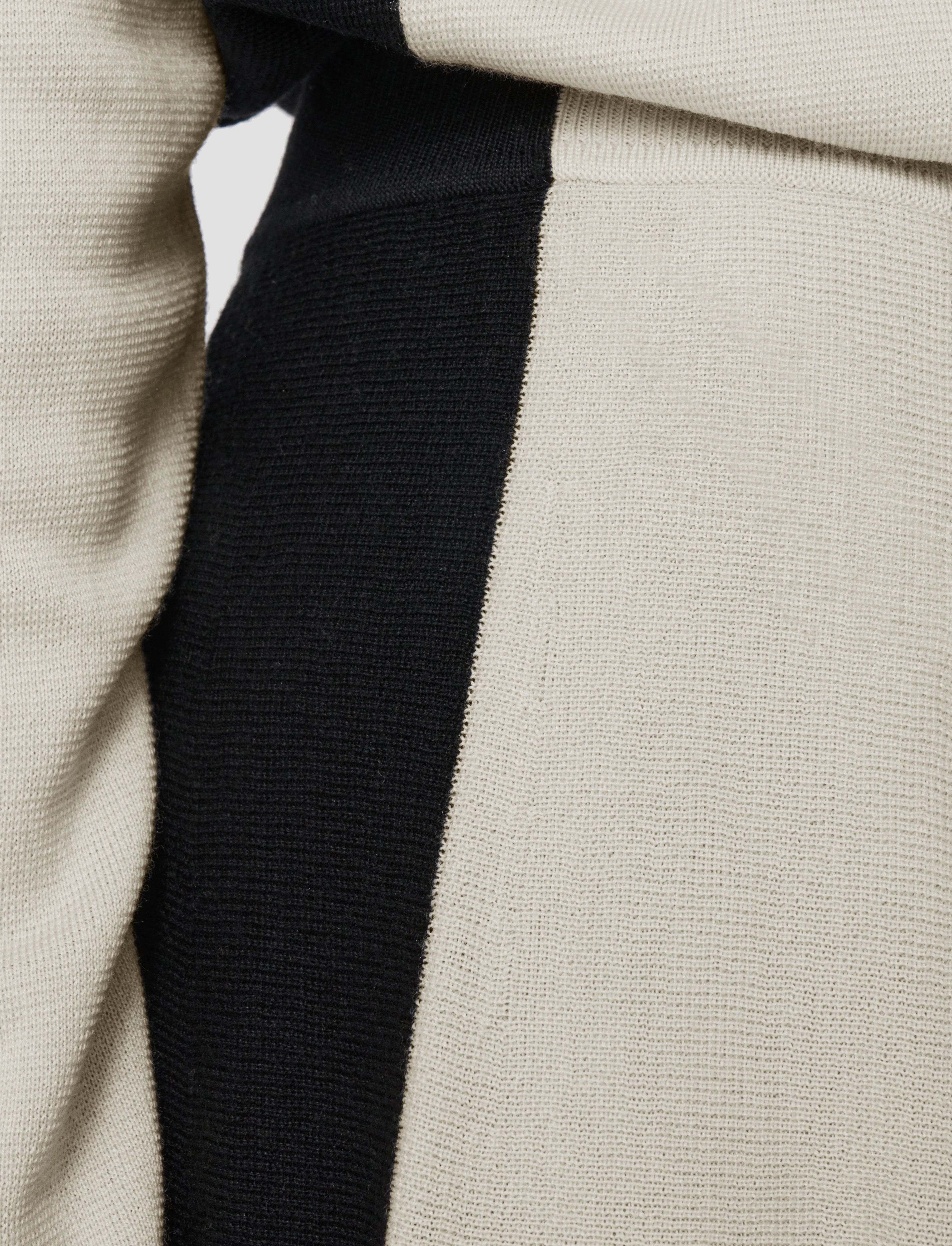 Bi-Colour Knit Skirt Fashion Collab