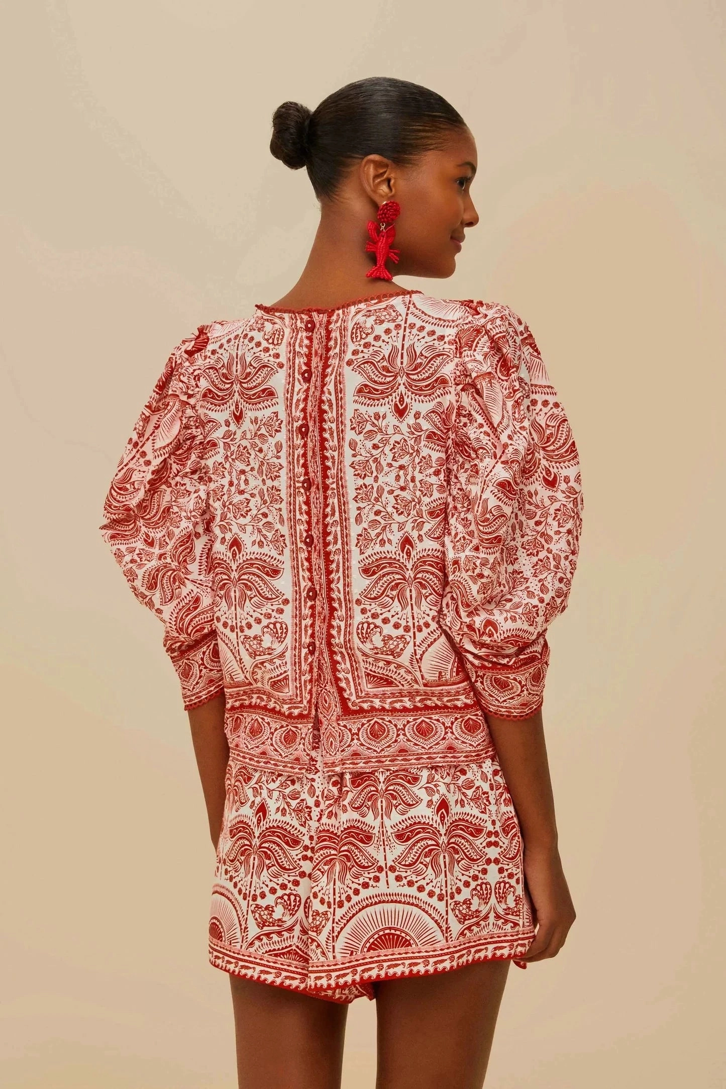 ConvertibleCollar Thermochromic Color Shift Tech River Ride Blouse Red