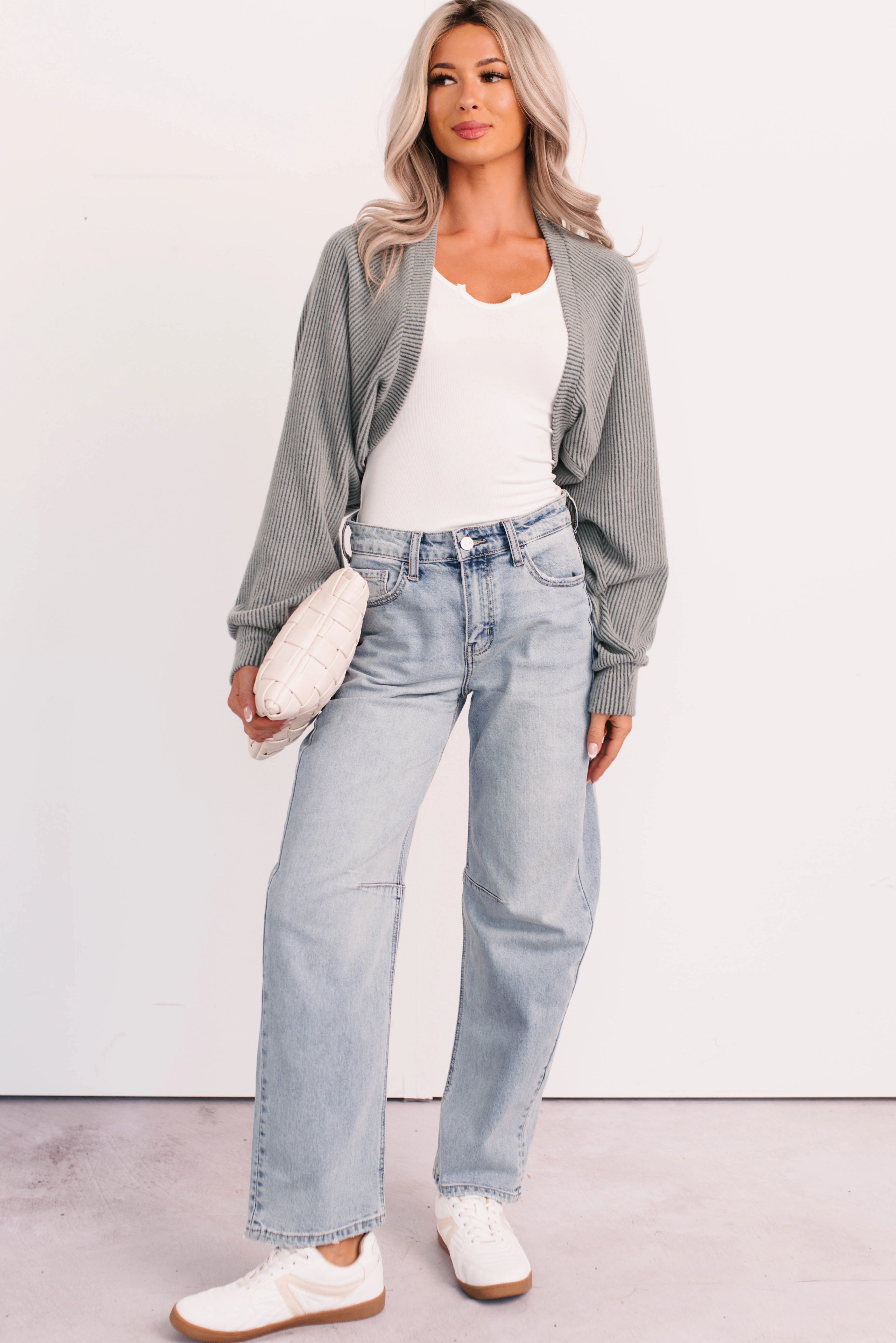 Brock High Rise Barrel Leg Kancan Jeans (Light) TouchscreenCompatiblePockets