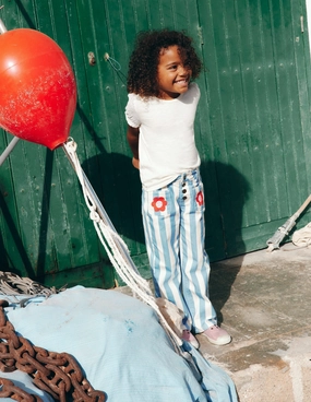 SoftTouchBrushedInterior Easy Wear Broderie Mix Tee-White