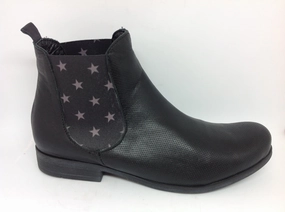 Bueno Cougar Leather boot  ~ Taupe ~ Navy ~ Black Rubberized Tread Street Walk