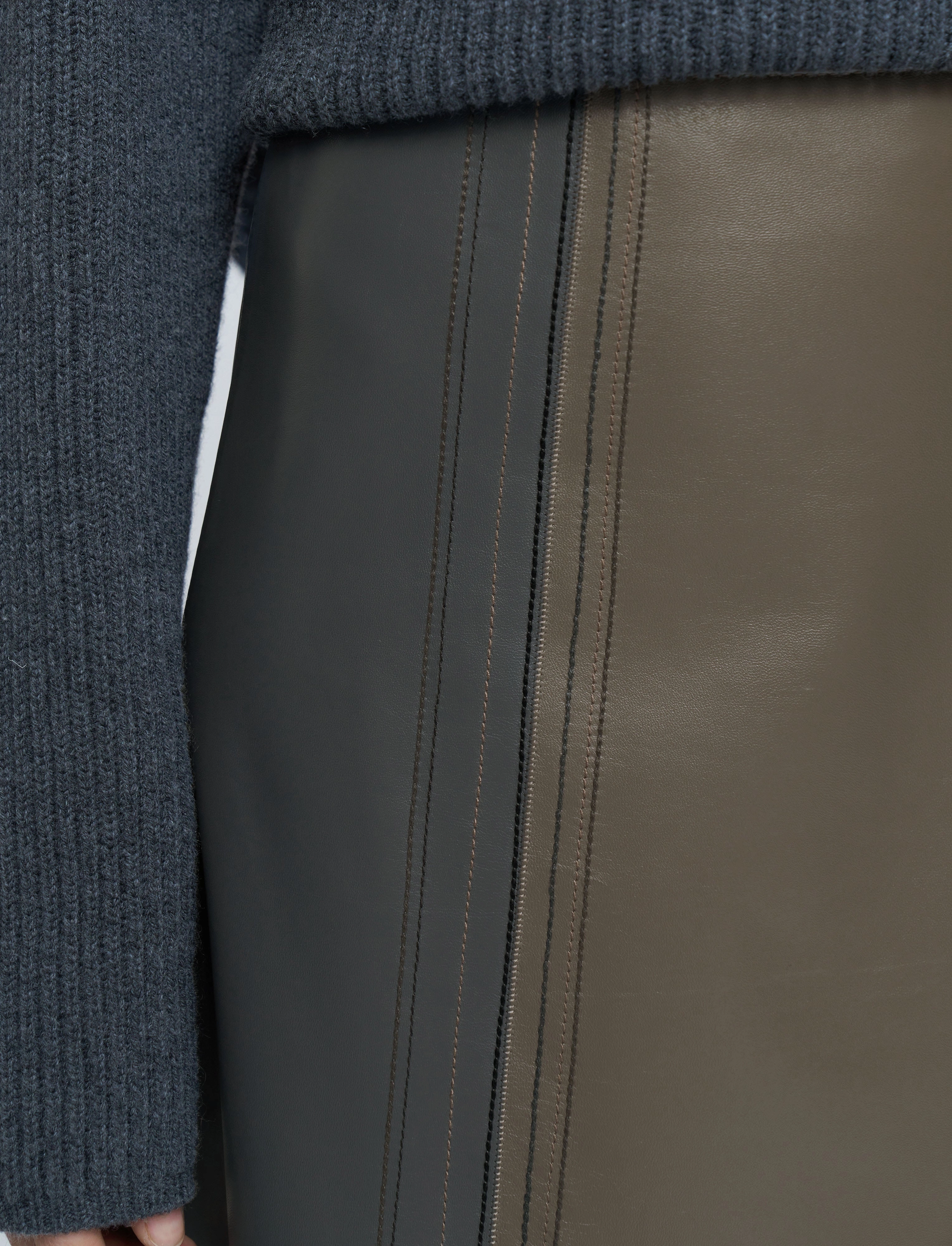 Cezanne Overlay Nappa Leather Skirt Non Restrictive