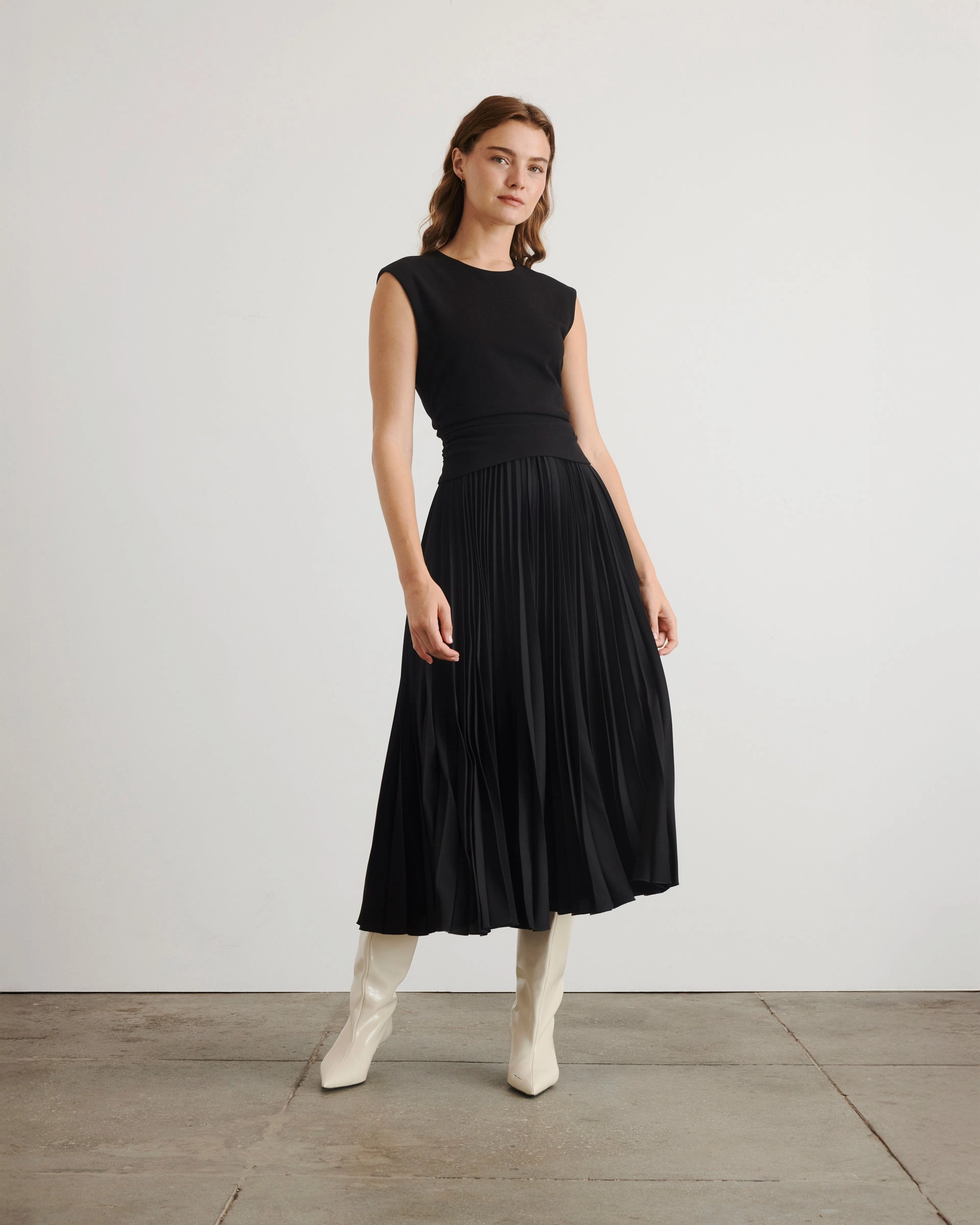 Carly Dress Calm Silhouette