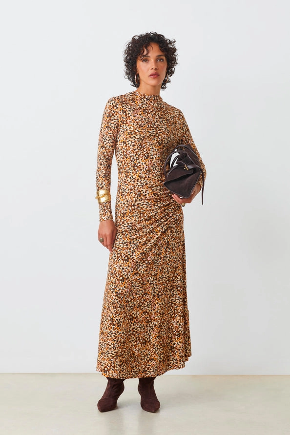 CESARIA DRESS Flexible Fit Confident Mood