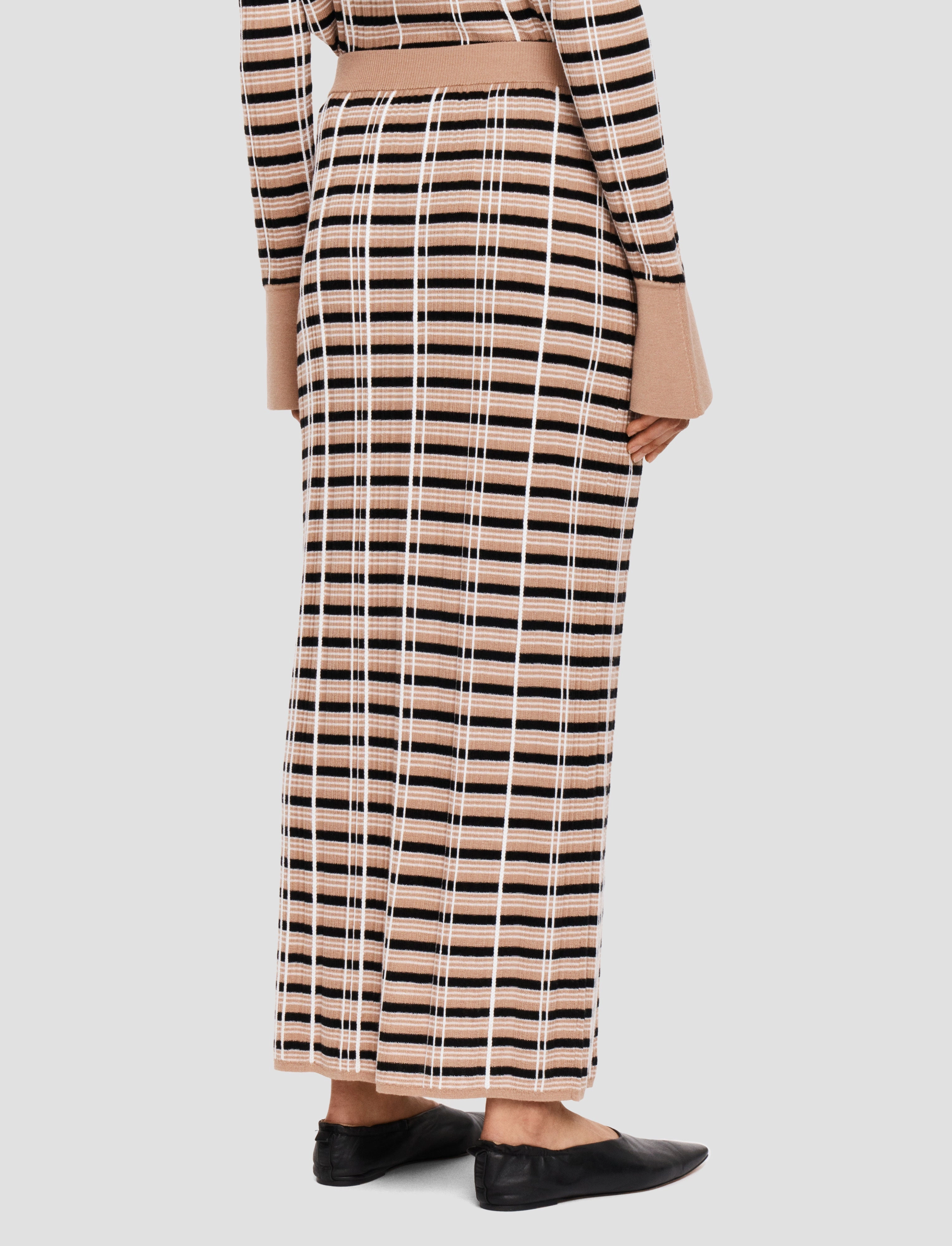 A Line Silhouette Crisp Fit Check Wool Silk Skirt