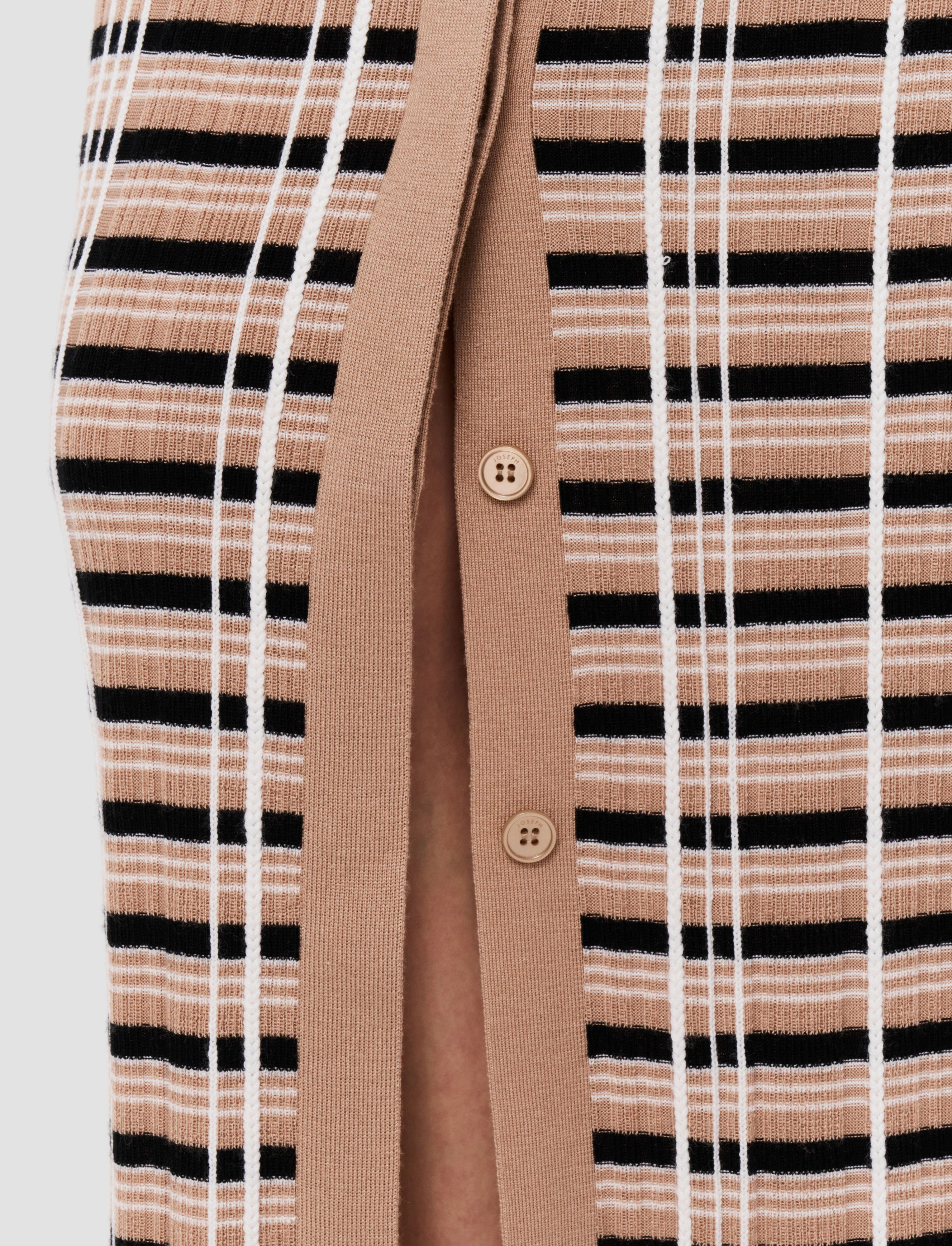 Trendy Outfit Check Wool Silk Skirt