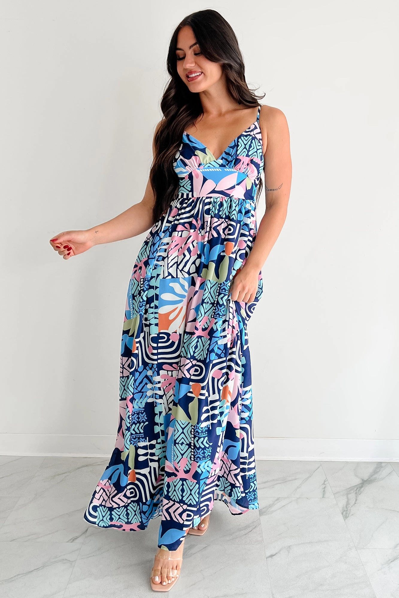 Trendy Fit Look Happy Fit Relentlessly Bold Sleeveless Abstract Maxi Dress (Navy)