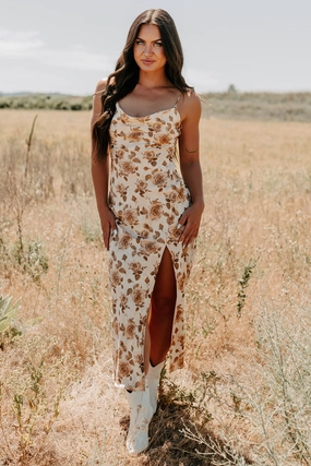 Bust-Enhancing All-day style Couture Calm Sleeveless Floral Maxi Dress (Cognac)