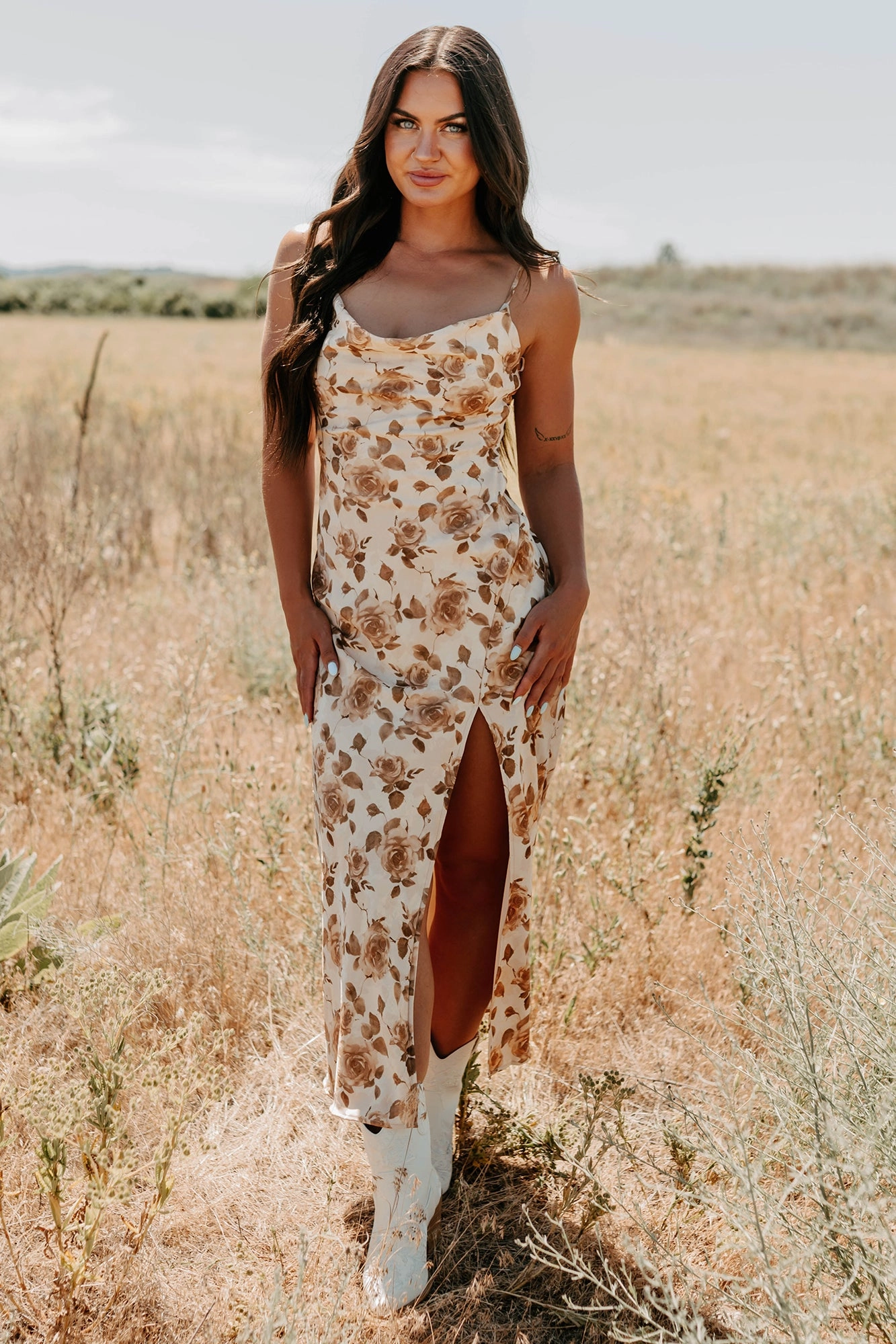 Compact Fit Couture Calm Sleeveless Floral Maxi Dress (Cognac)