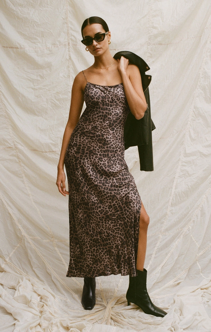 CIELO LEOPARD MIDI DRESS Chic Ensemble Flexible Fabric