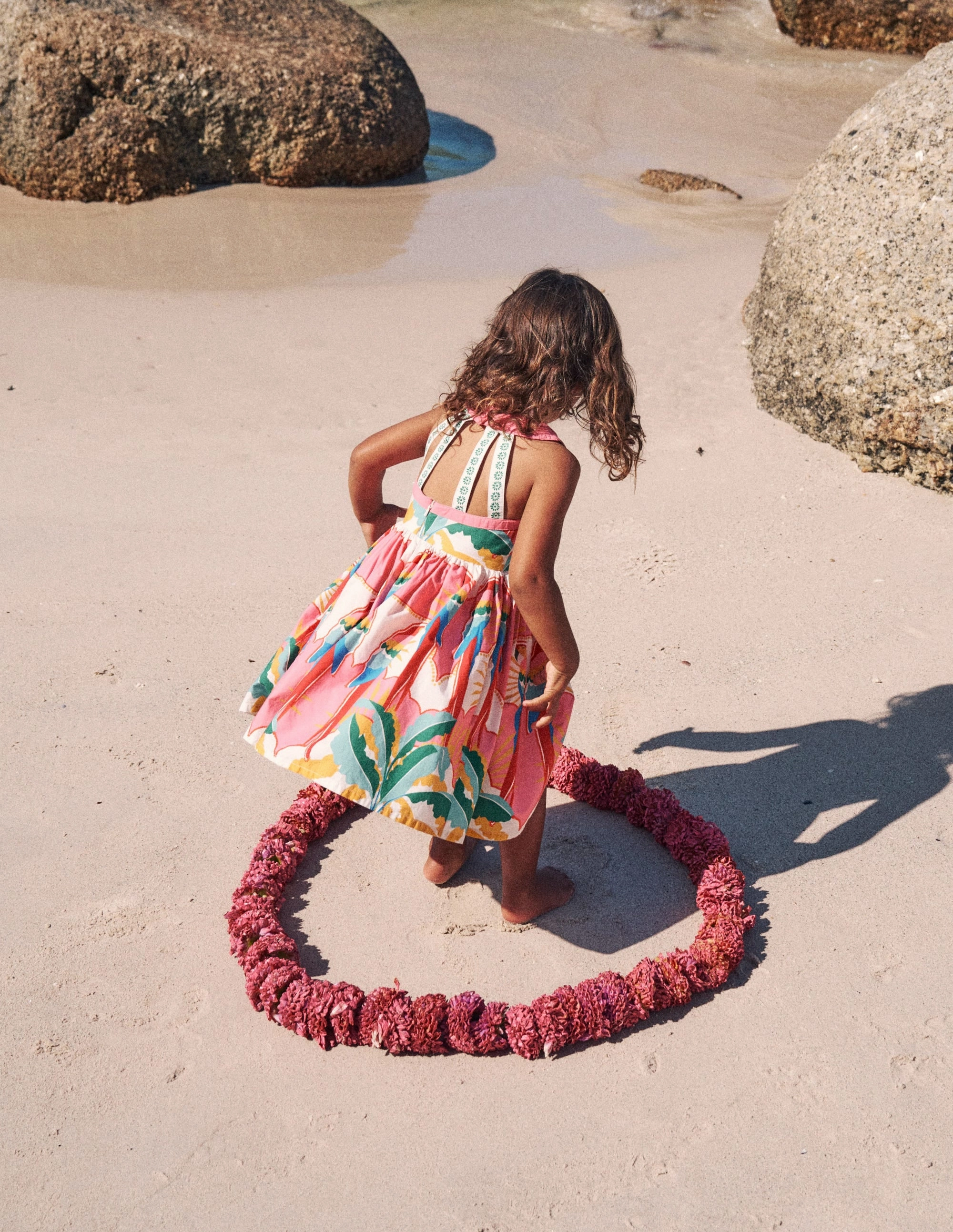 High-waisted evening piece Light Fall Harlow Back Detail Dress-Multi Parrot