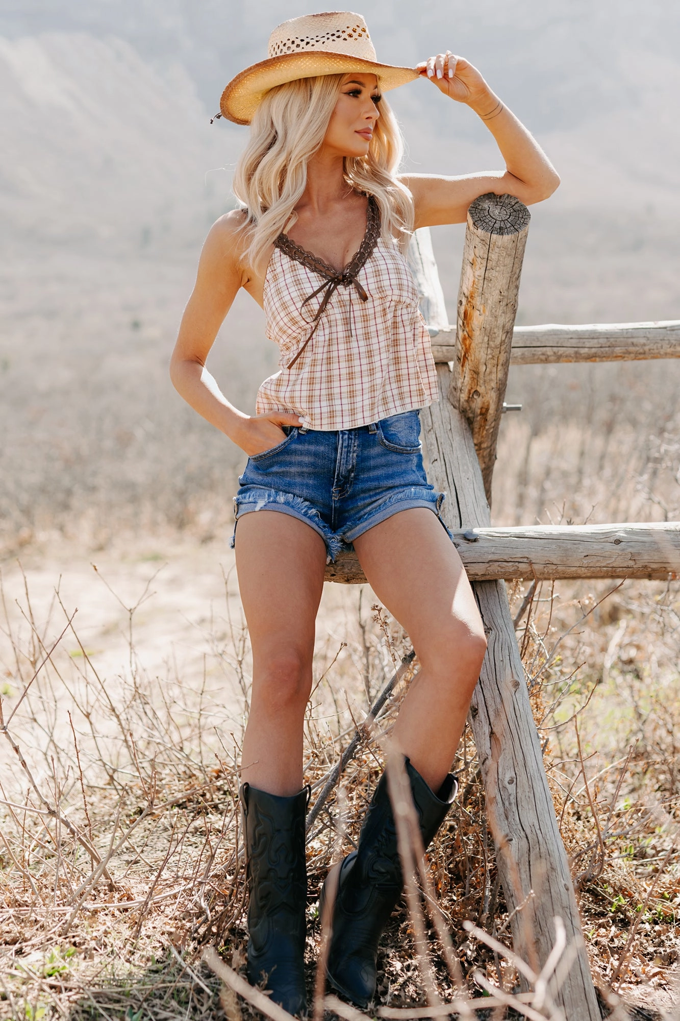 Girly & Dreamy Plaid Tank Top (Cream/Brown) Textured Weave MultiFunctional Pocket Placement