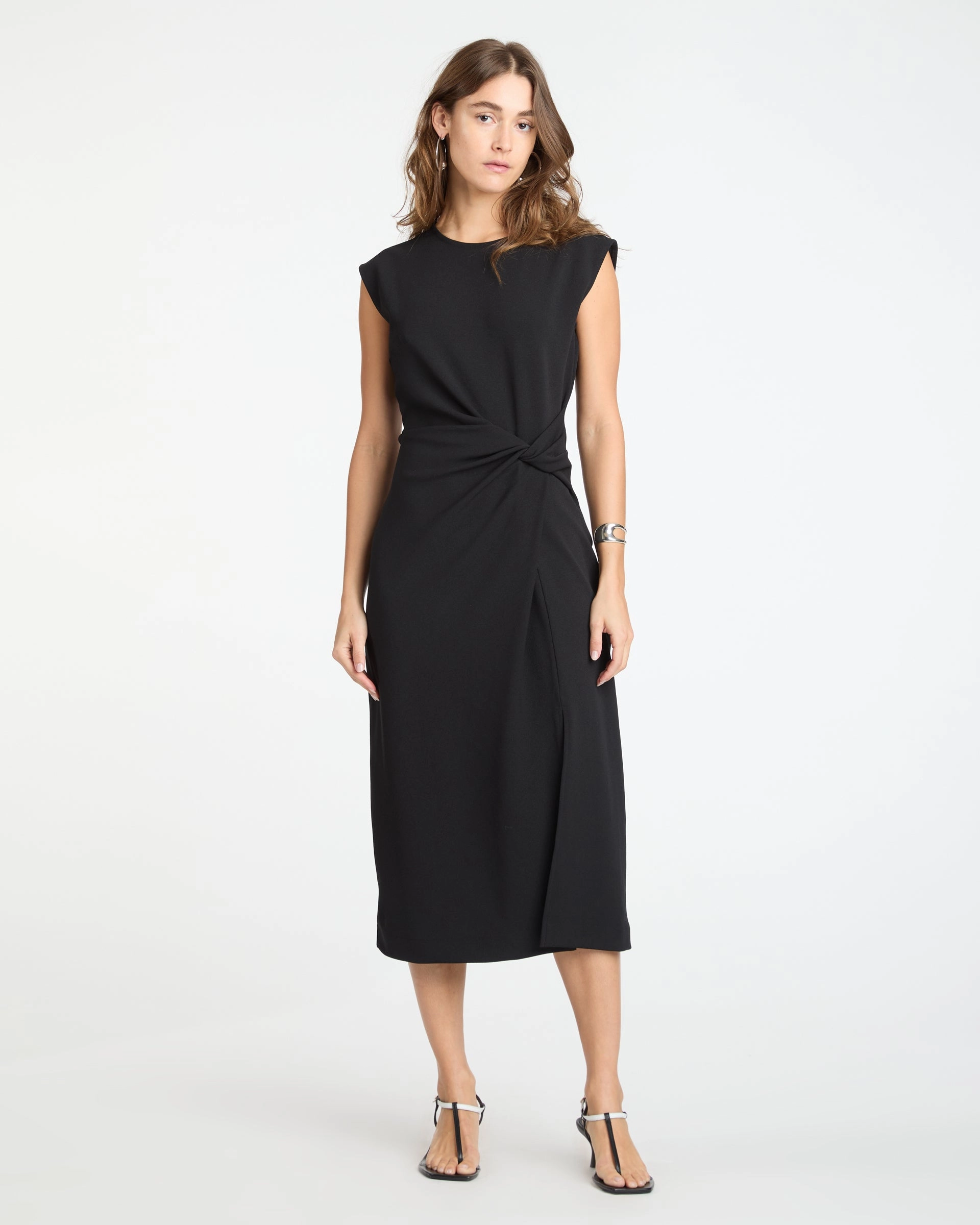 Silky Movement Sleeveless Cody Dress