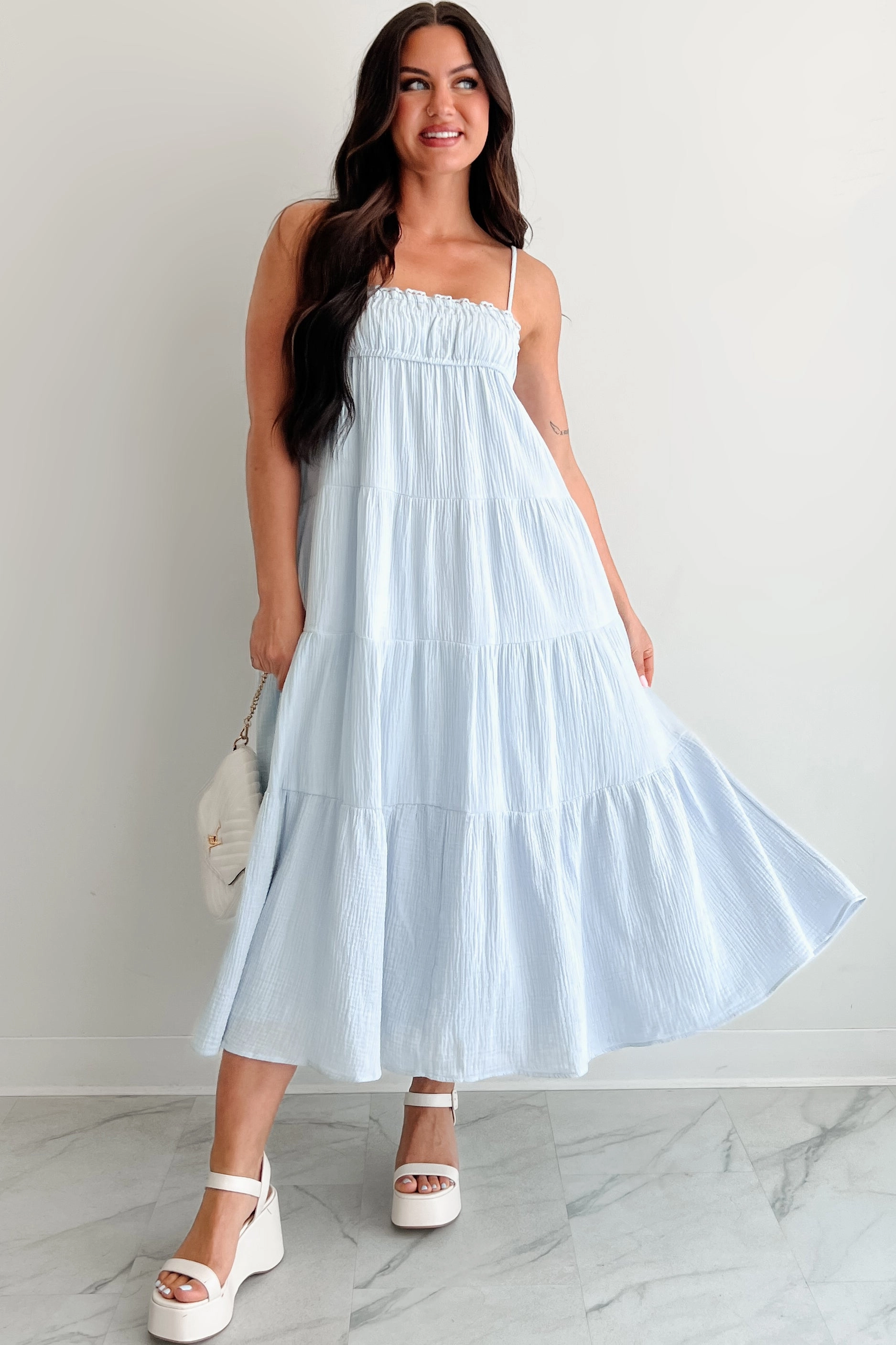 light layering Twilight Glow Sleeveless Tiered Maxi Dress (Light Blue)