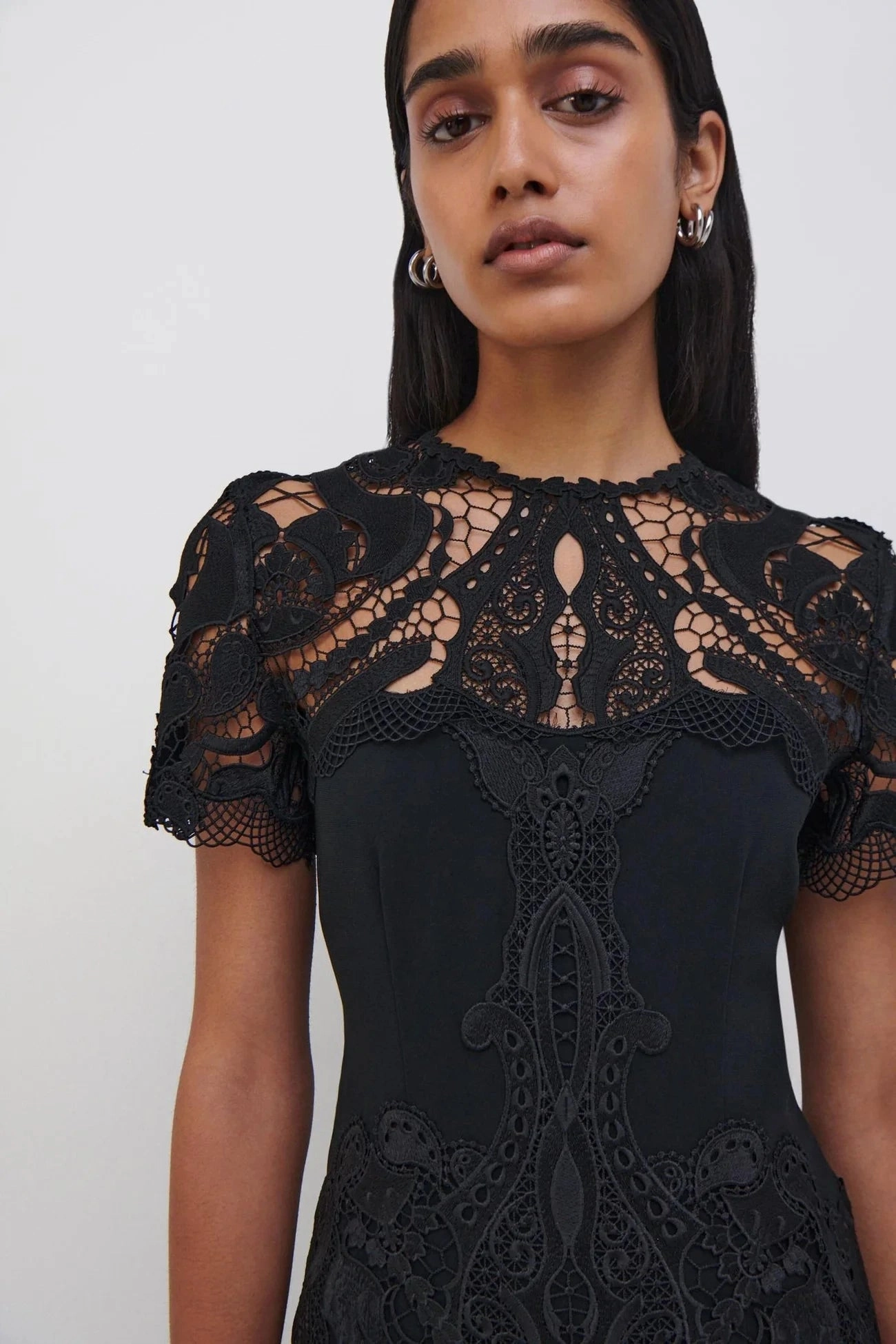 Modern Finish Travel Outfit Paislee Lace Cocktail Dress Black