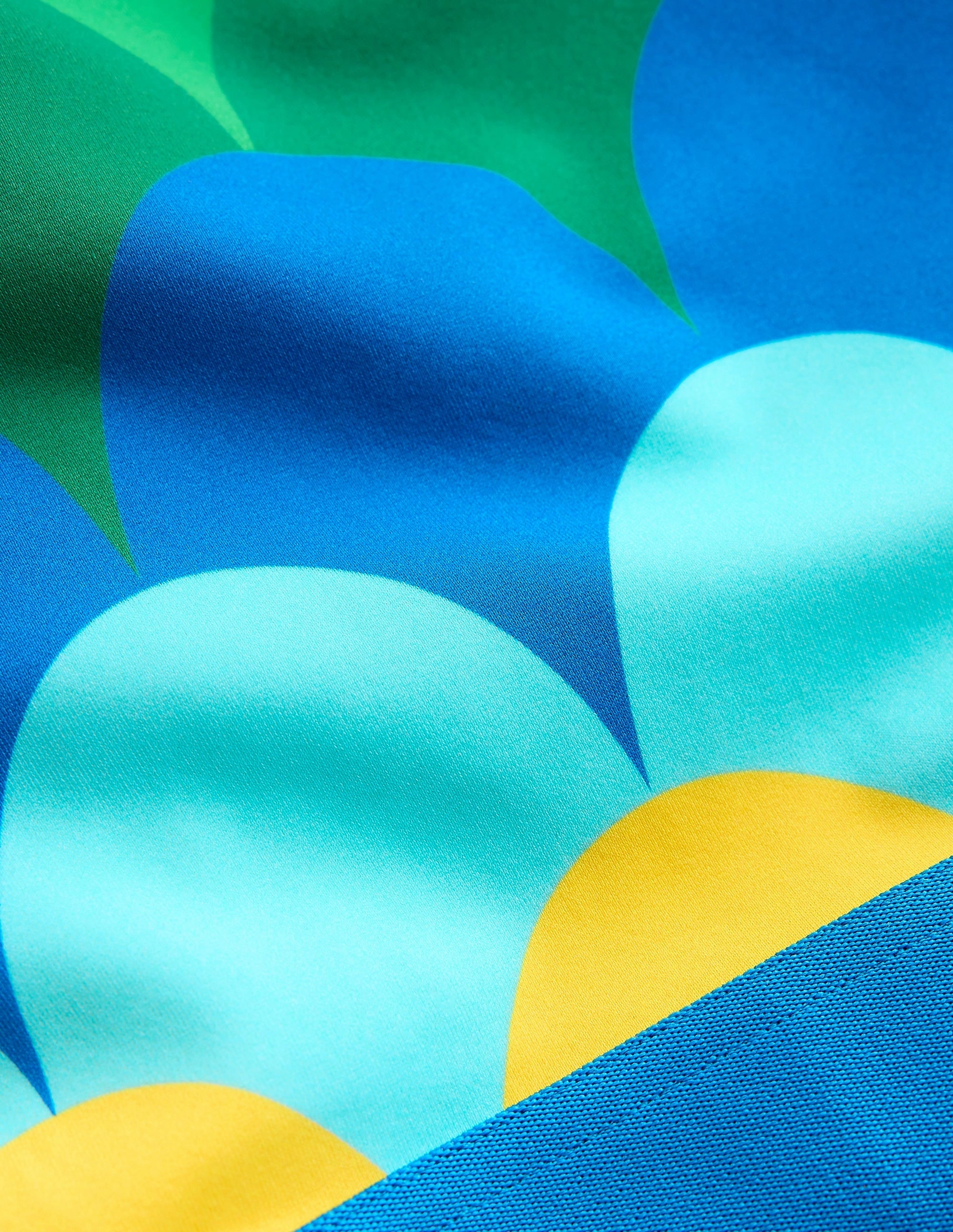 Cropped Rash Vest Set-Multi Scallop Stripe Anti Bacterial Finish Wide Back Coverage