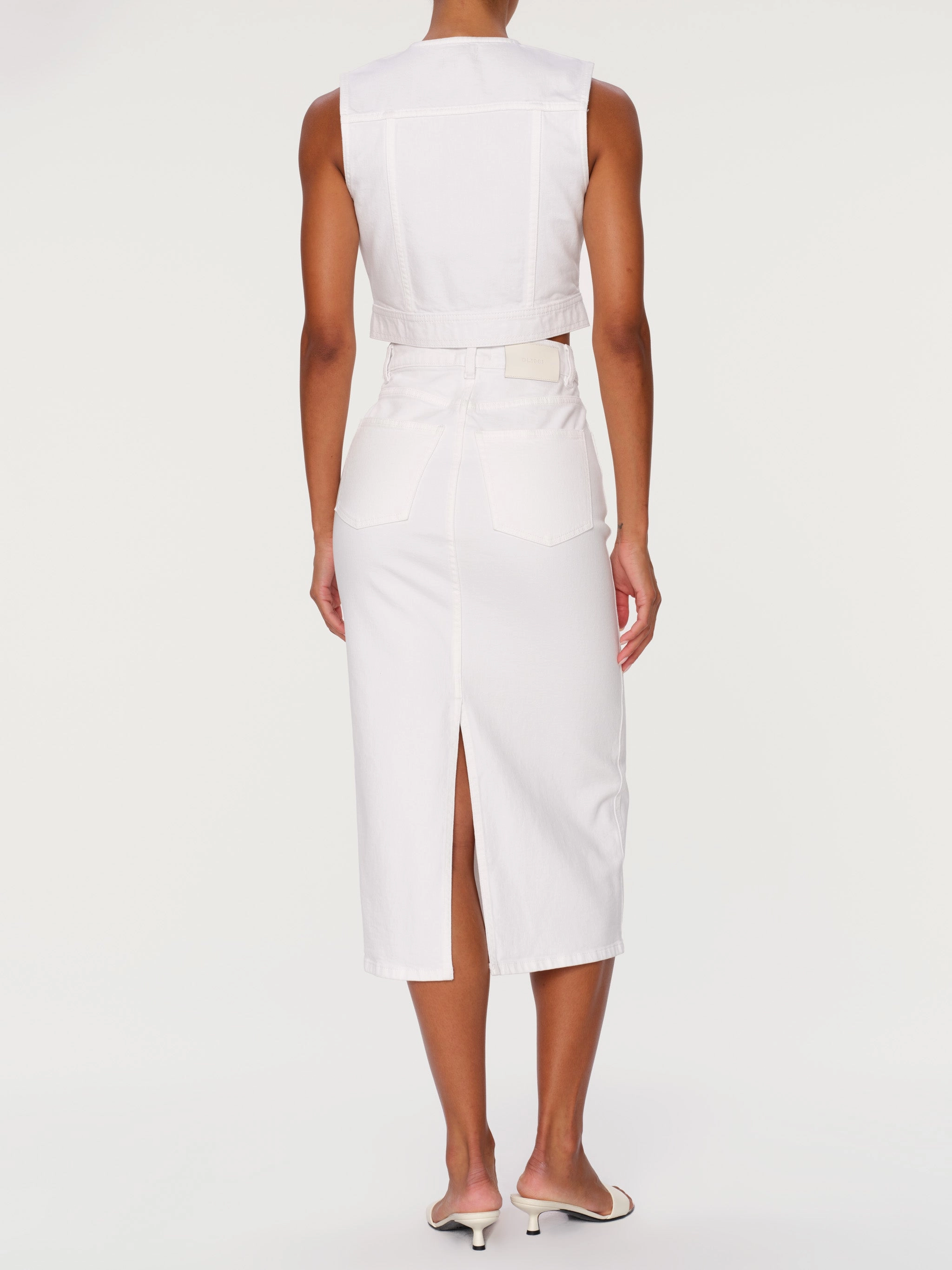 CROPPED VEST Sporty Top