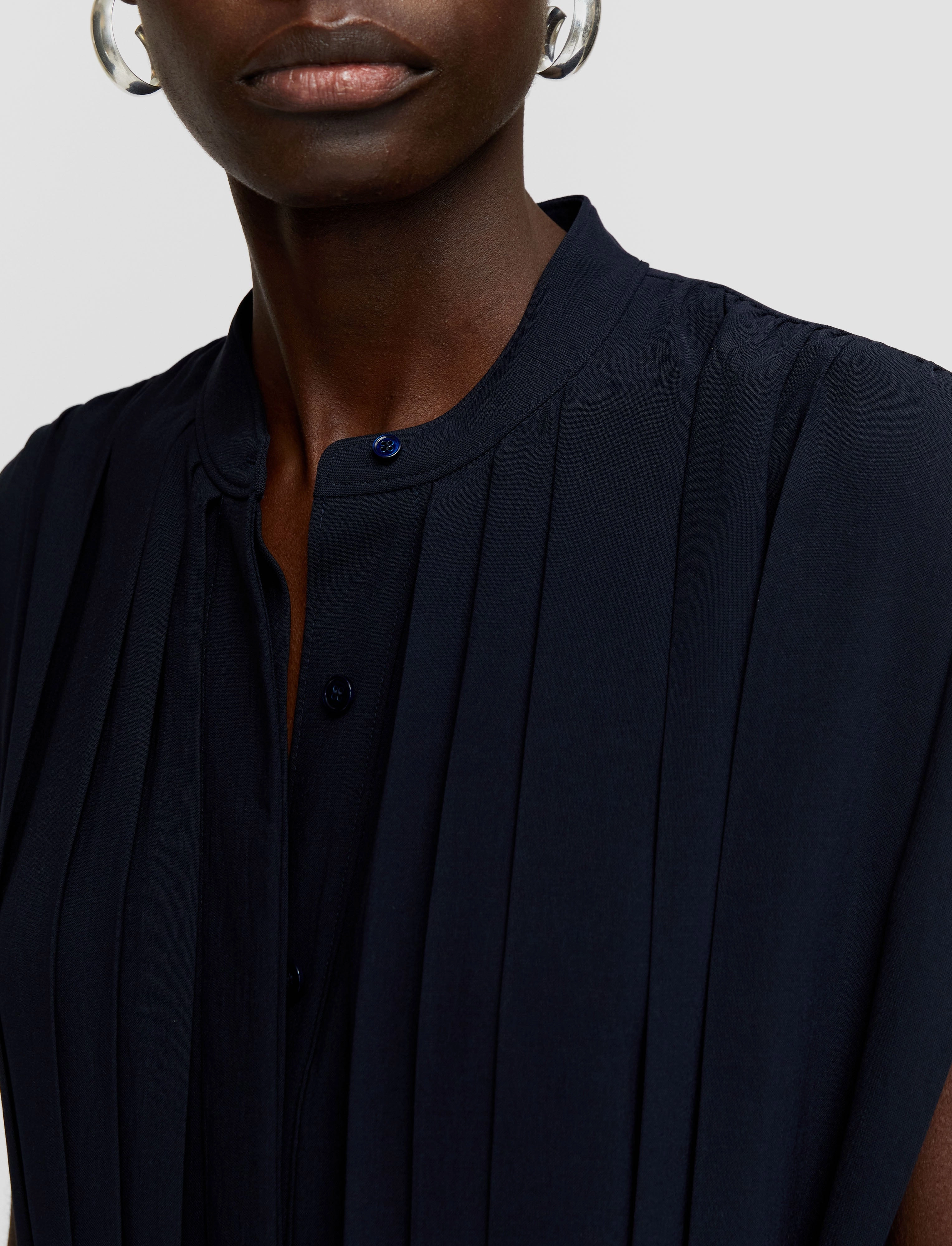 Smooth silhouette Davidge Airy Pliss Dress