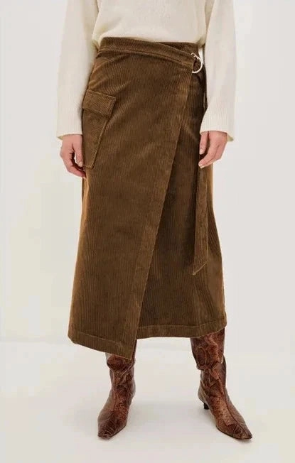 Glossy Texture Graciela Skirt Chestnut