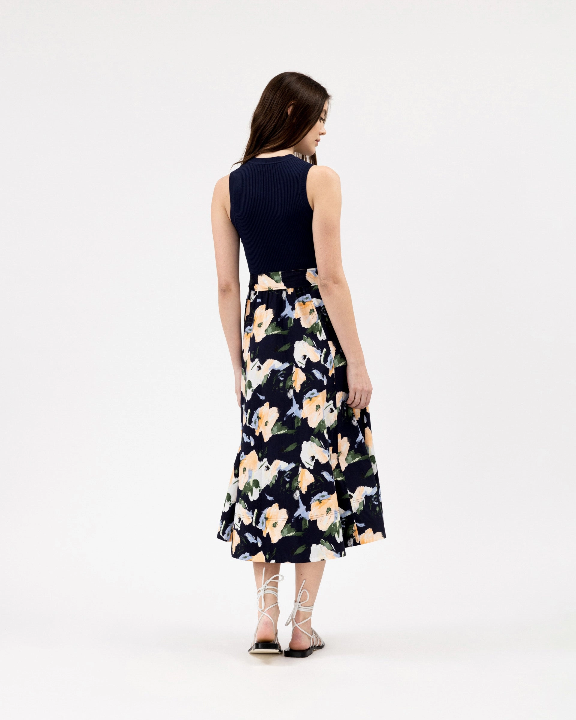 Devon Dress Perfect Design Light Touch