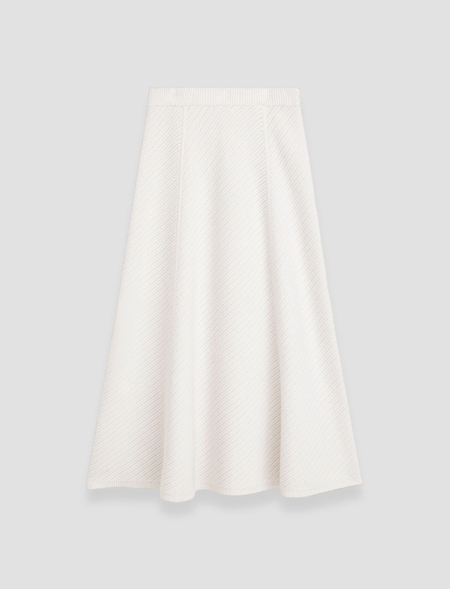 Polished Cut Diagonal Knit Skirt