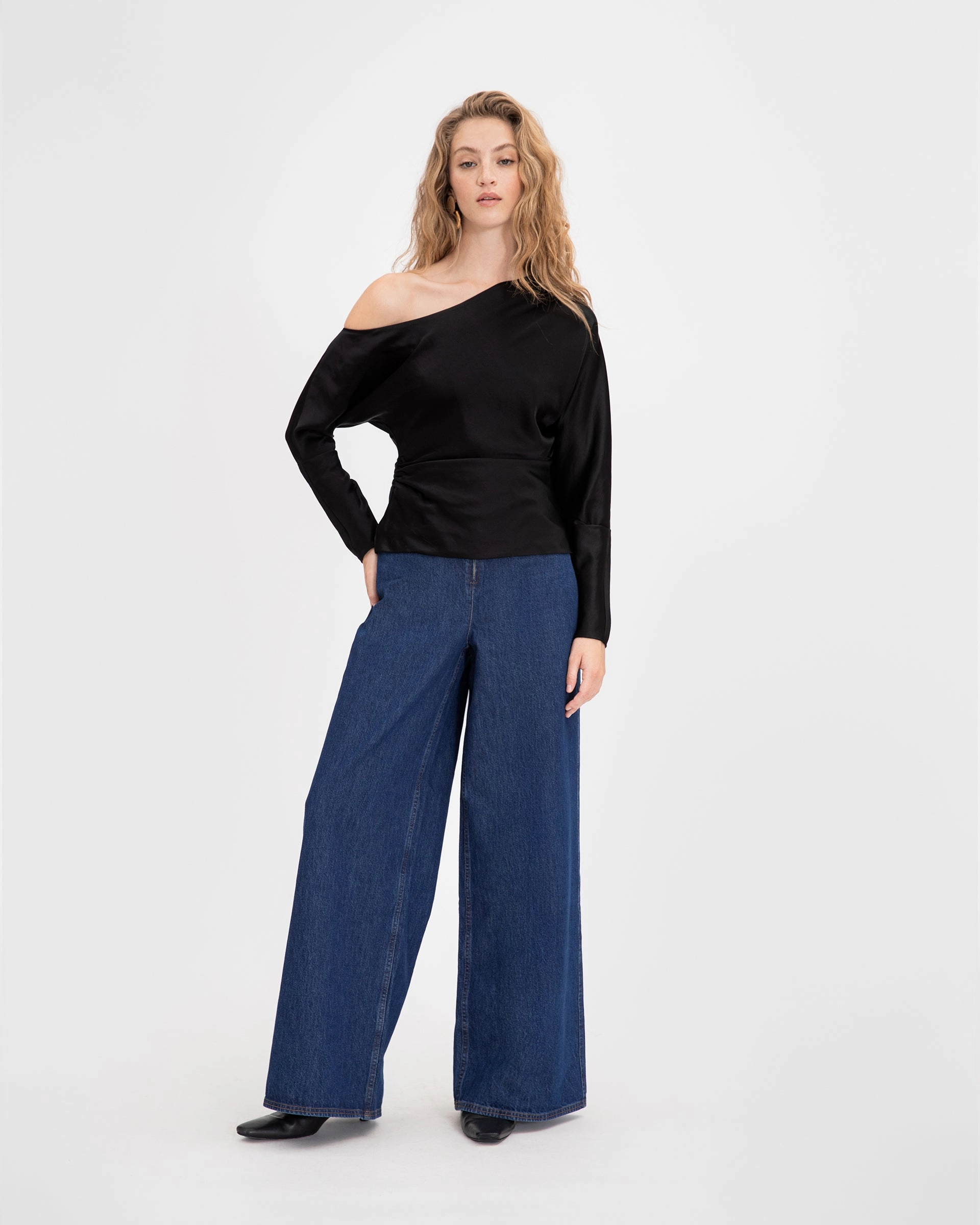 Dinah Top Raw Edge Finish