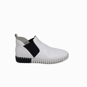 Django & Juliette Lucksa Boot ~ Black ~ White ~ Leather Abrasion Resistant Material