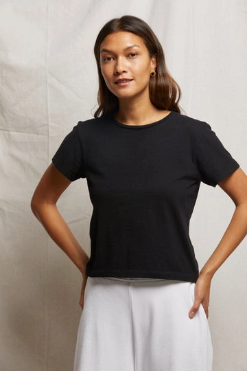 LightweightWeave LISA SLIM CREW TEE