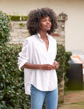 Stylish T-shirt Eileen Relaxed Featherweight Button-Up Shirt White