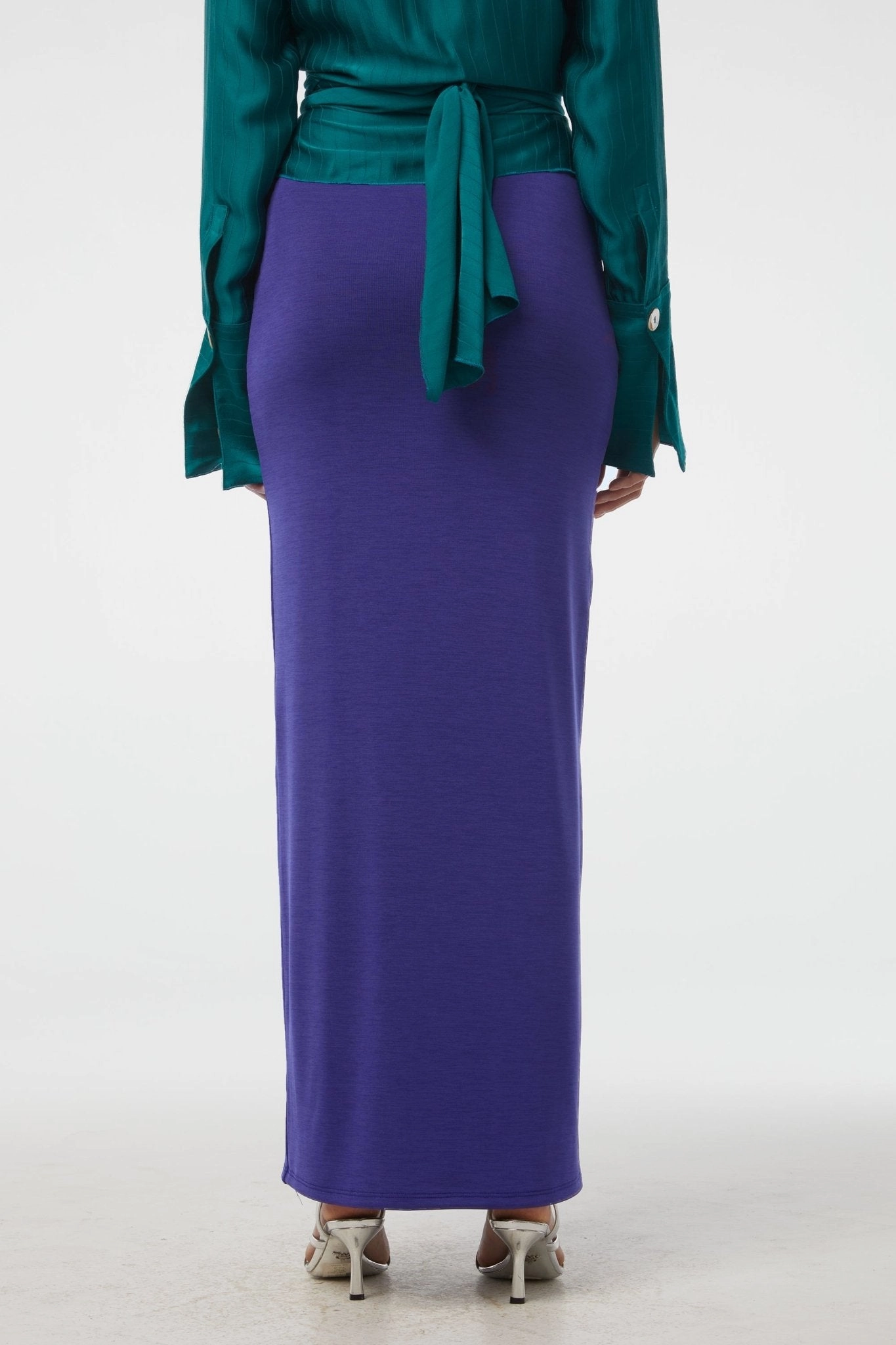 EIZA SKIRT Urban Comfort Loose Fit