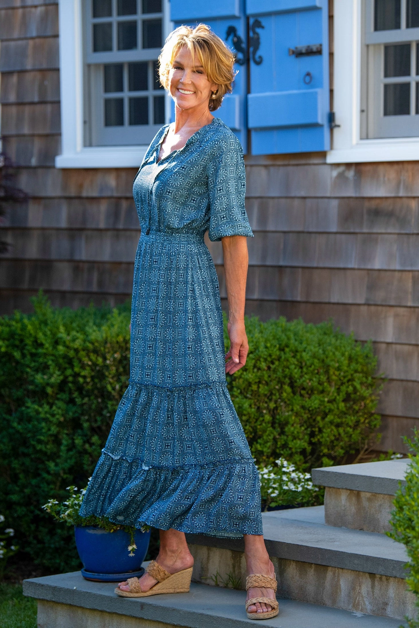 Eliza Dress / Deep Indigo Medallion Timeless Look