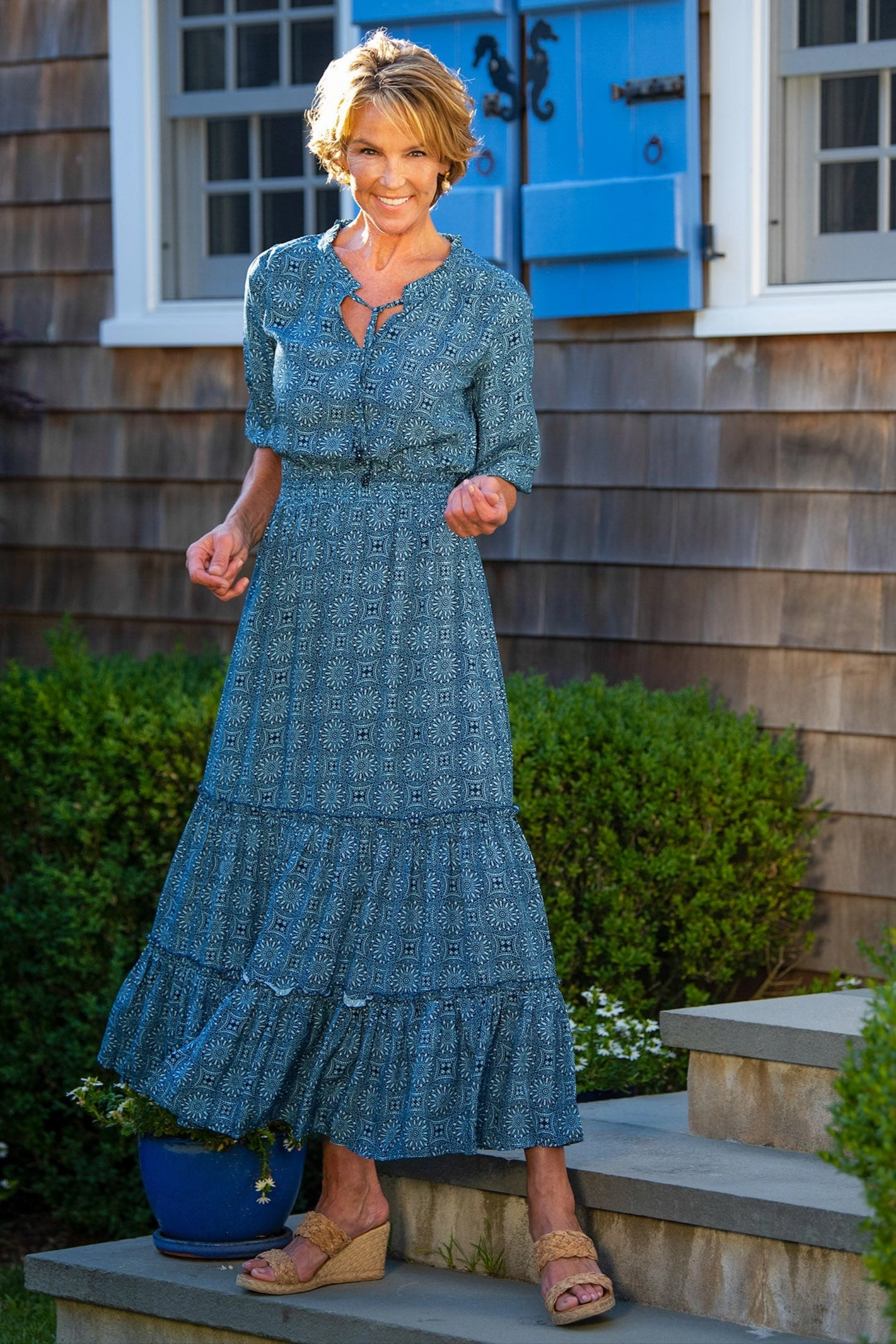 Eliza Dress / Deep Indigo Medallion Sharp Style Relax Motion