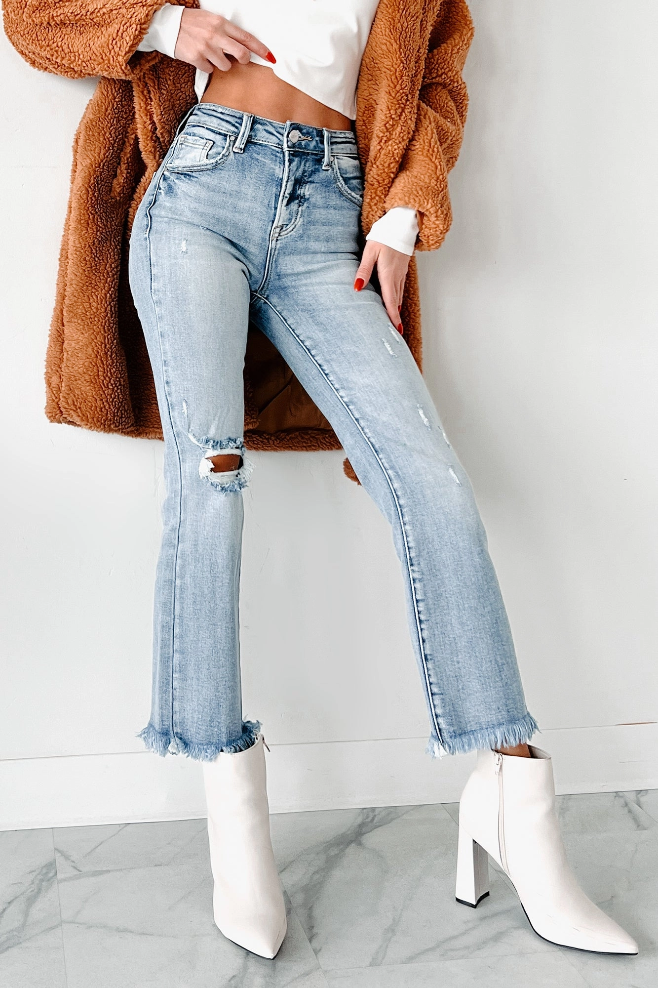 Minimalist Fit All-Purpose Wear Eloise High Rise Distressed Crop Flare Risen Jeans (Medium)